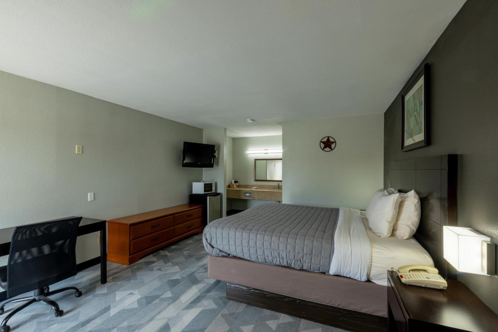 Freer Executive inn and Studios photo 24