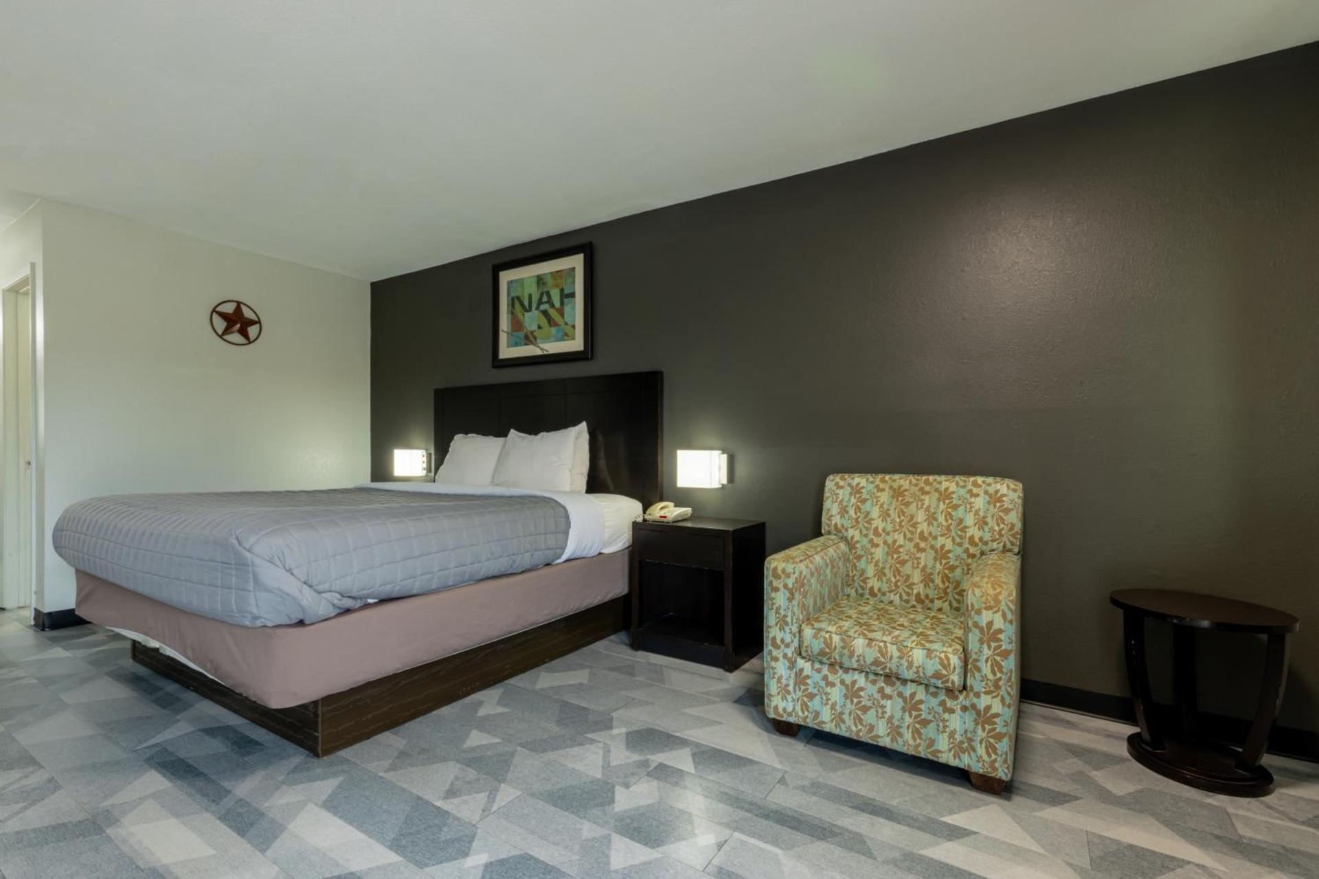 Freer Executive inn and Studios photo 23