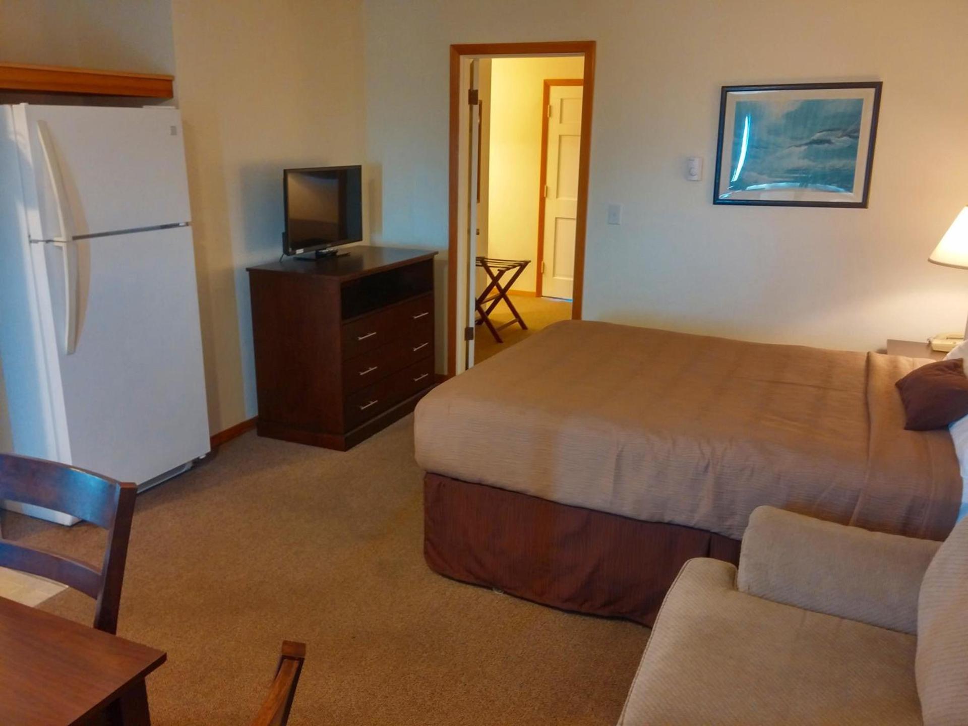 Silver Sands photo 22