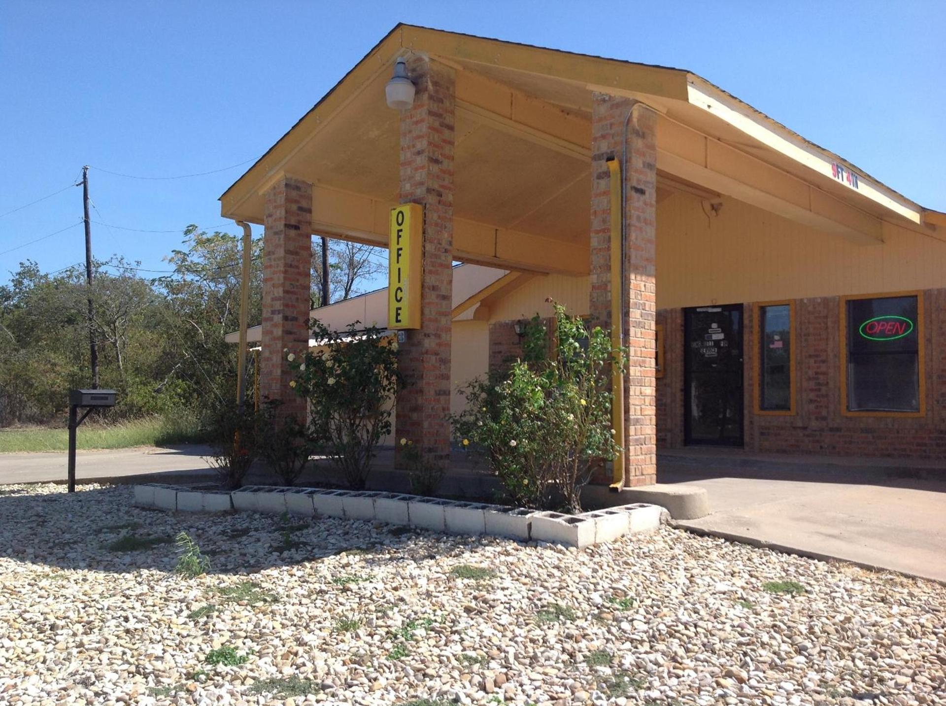 WestWorld Country Inn photo 2