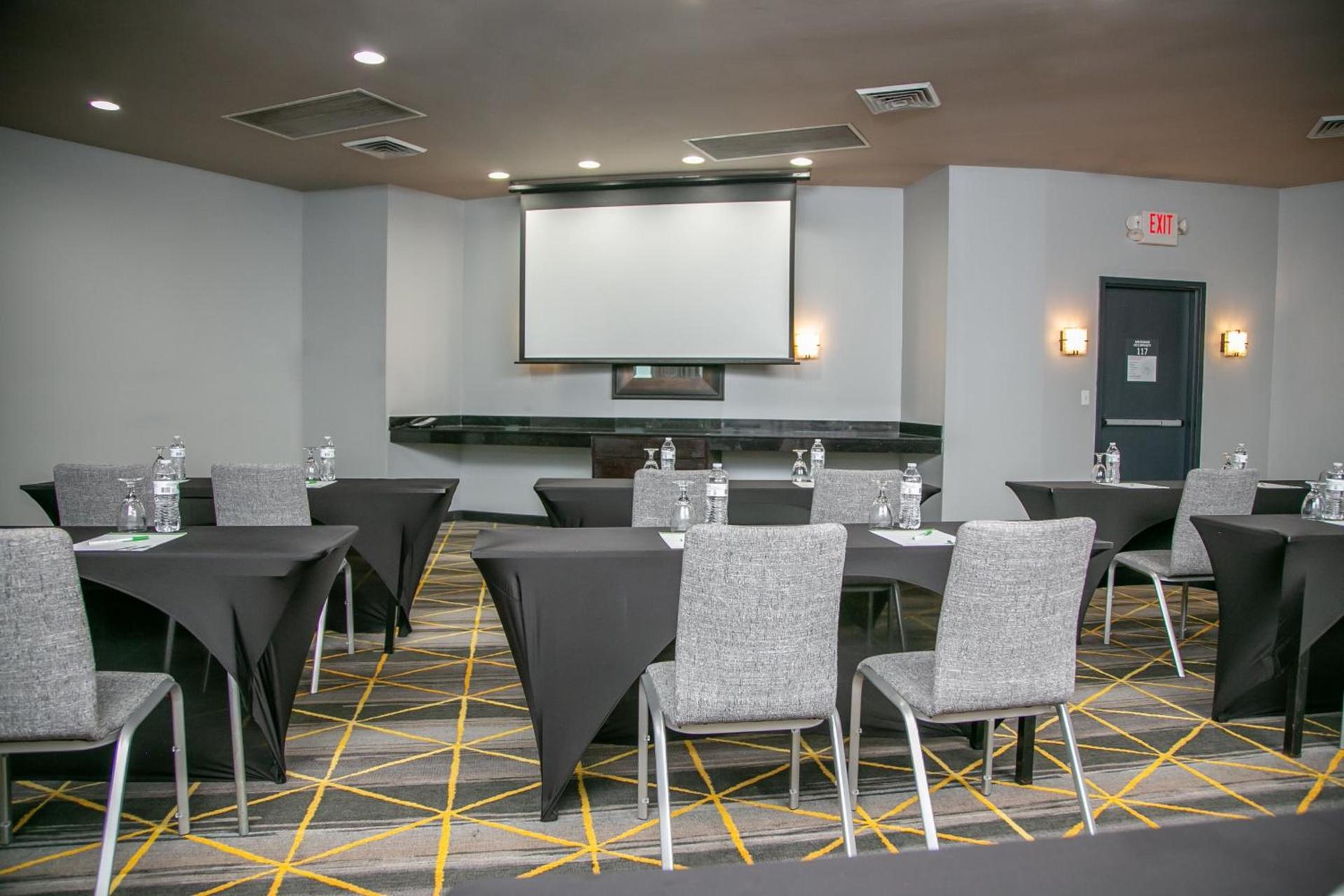 Holiday Inn New Orleans West Bank Tower by IHG photo 51