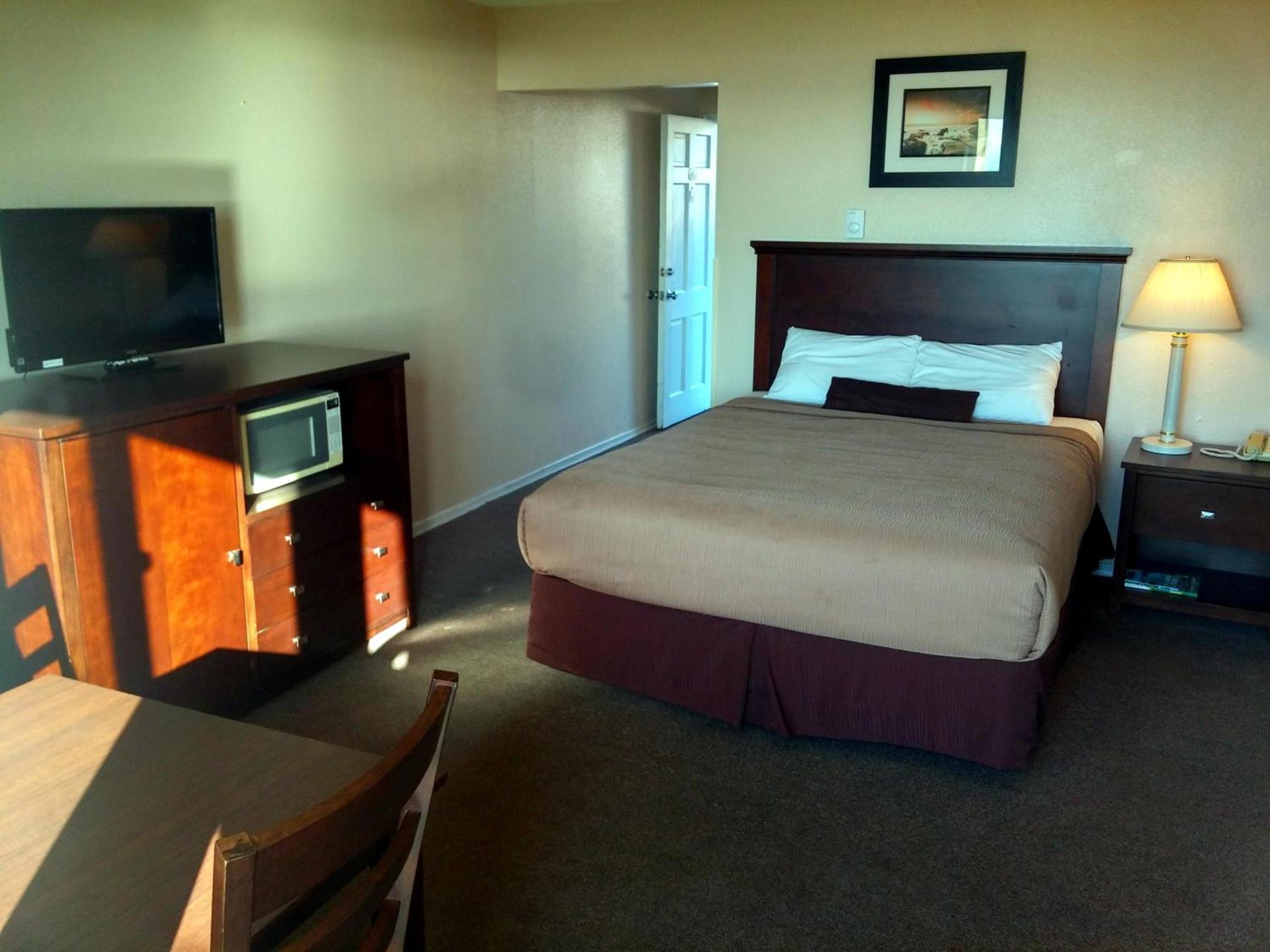 Silver Sands photo 26