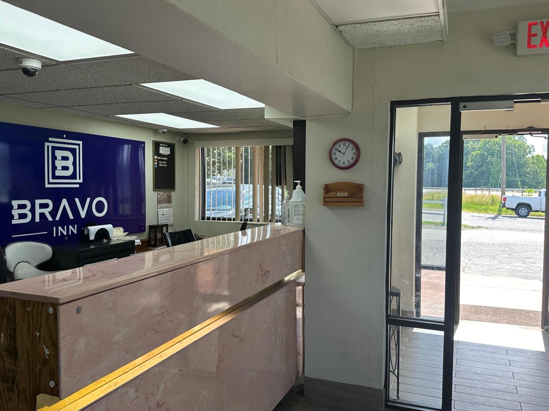 Bravo Inn Greensboro photo 3