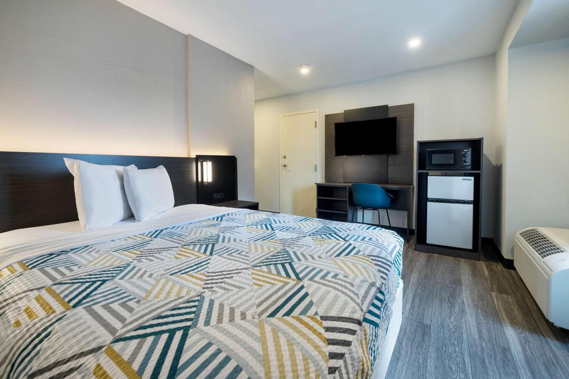 Motel 6-McAllen, TX - East photo 14