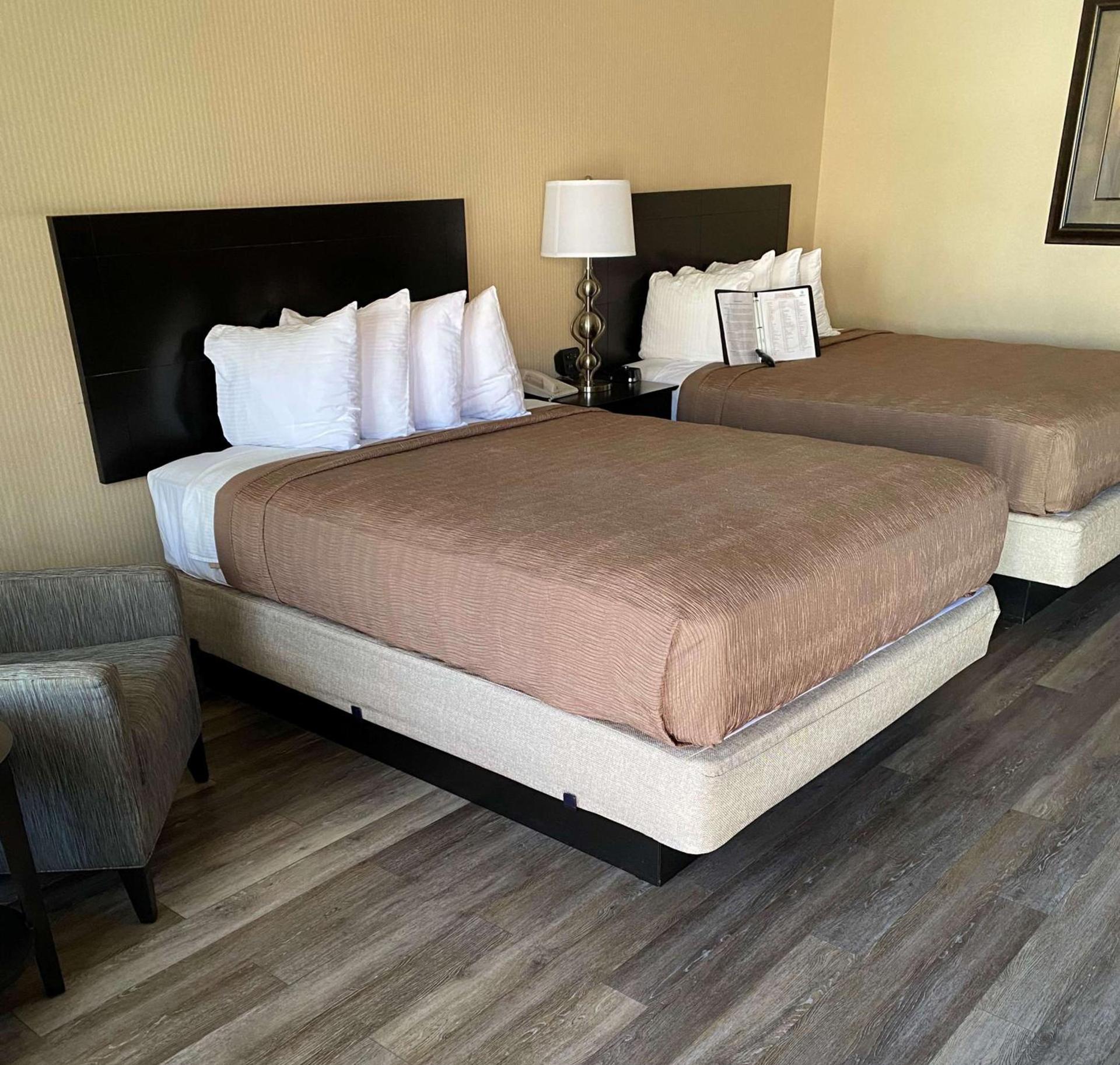 Best Western Coral Hills photo 22