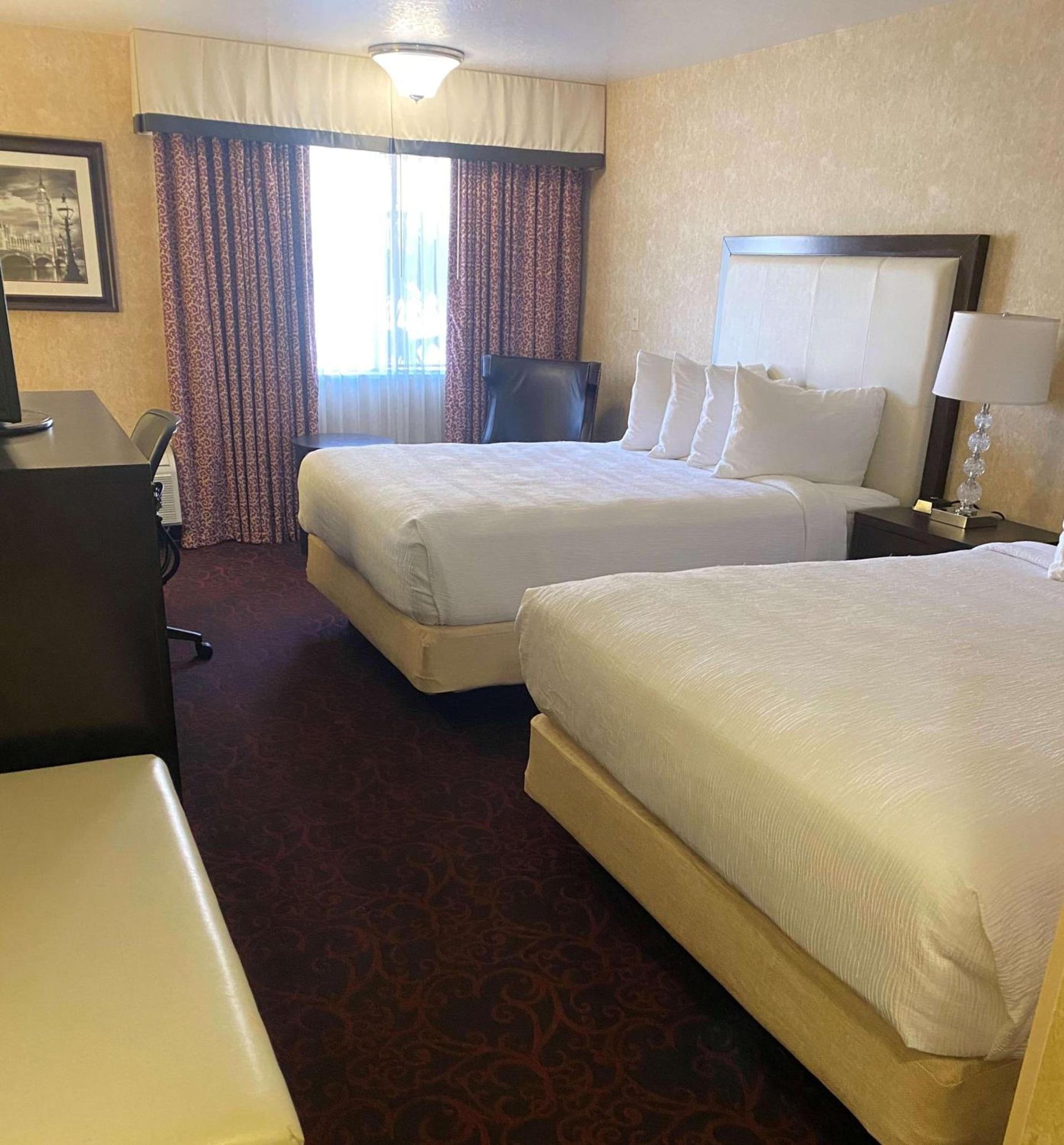 Best Western Coral Hills photo 21