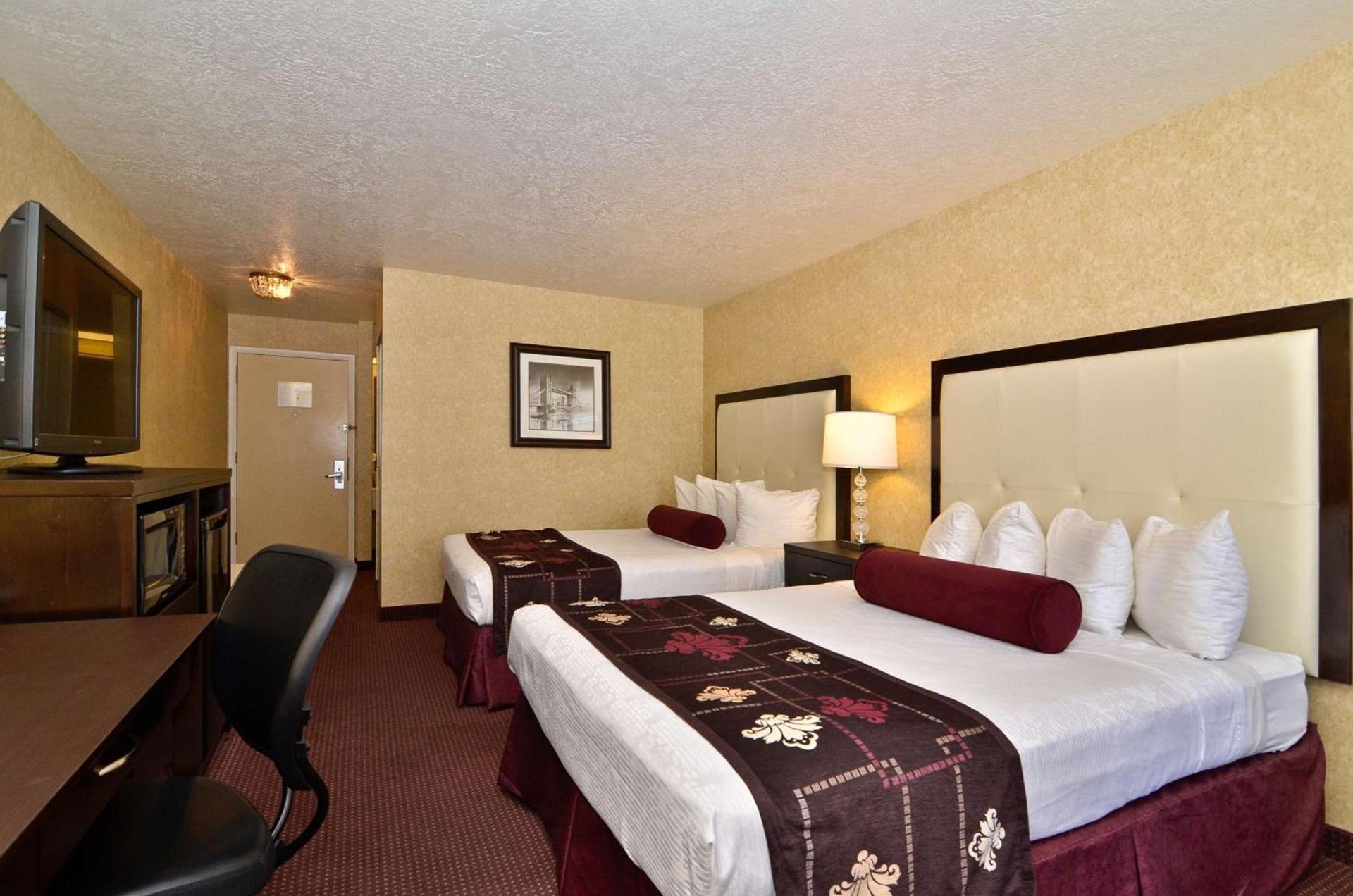 Best Western Coral Hills photo 36