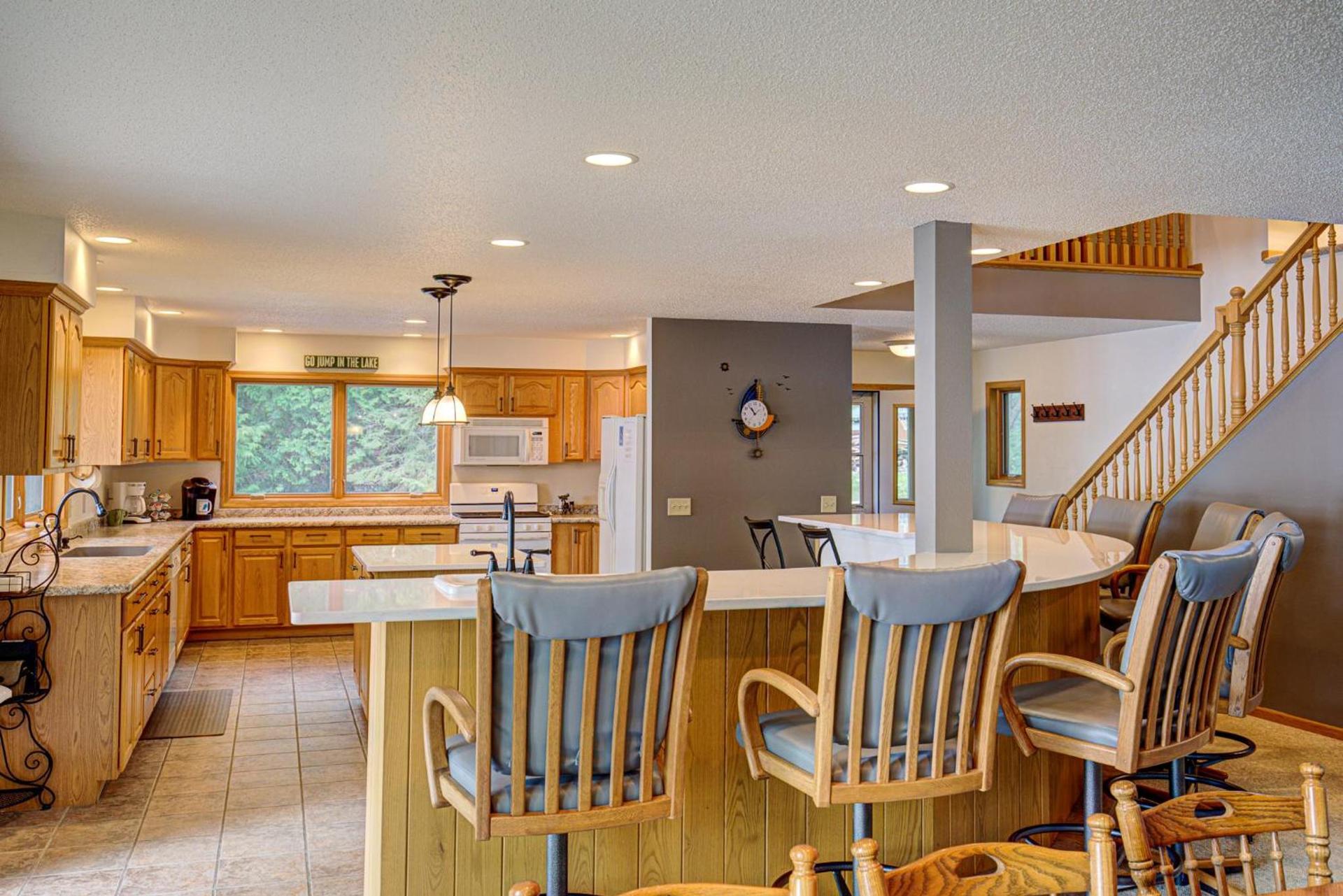 Sabel's Retreat On Summit Lake photo 3