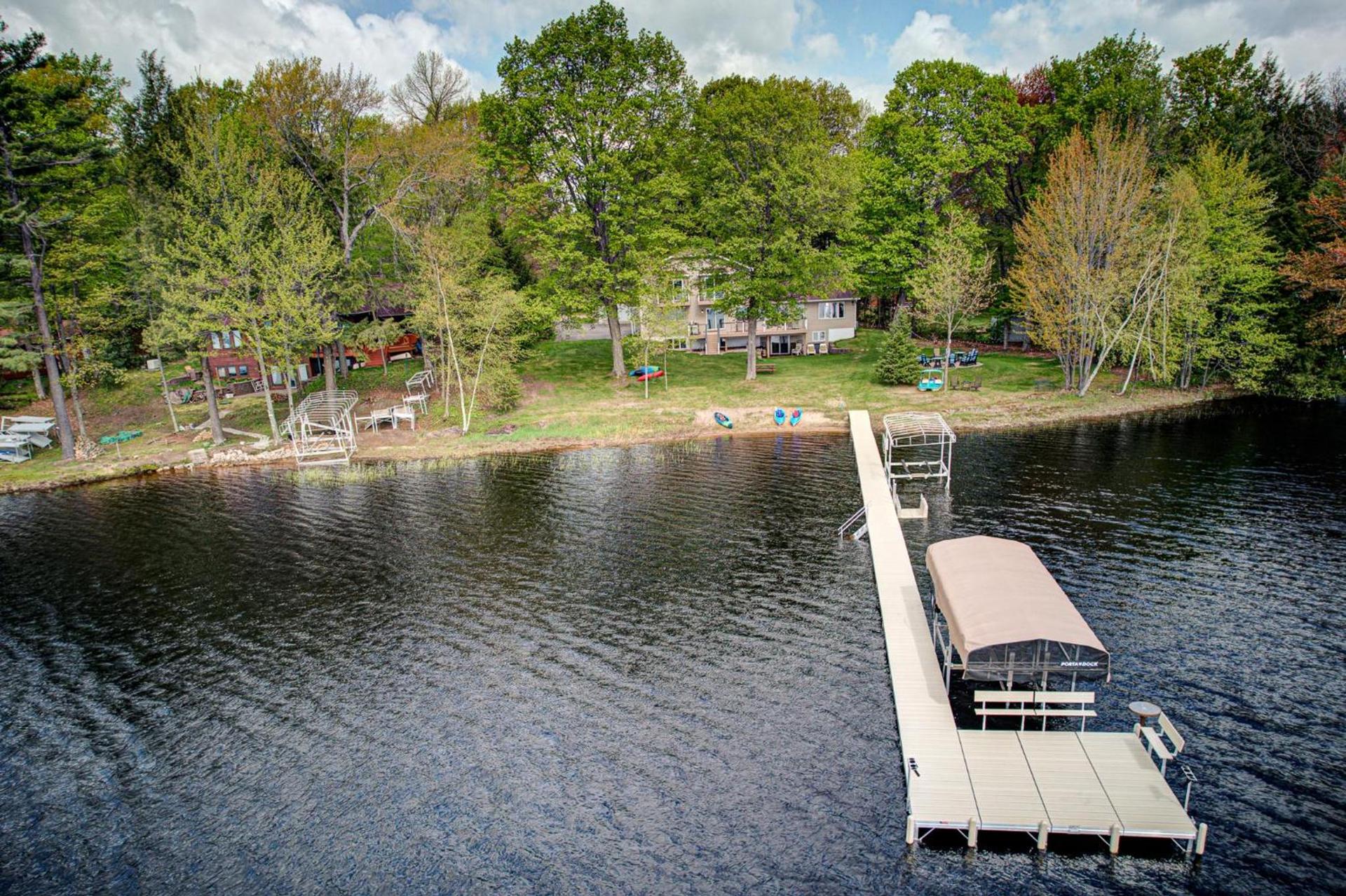 Sabel's Retreat On Summit Lake photo 42