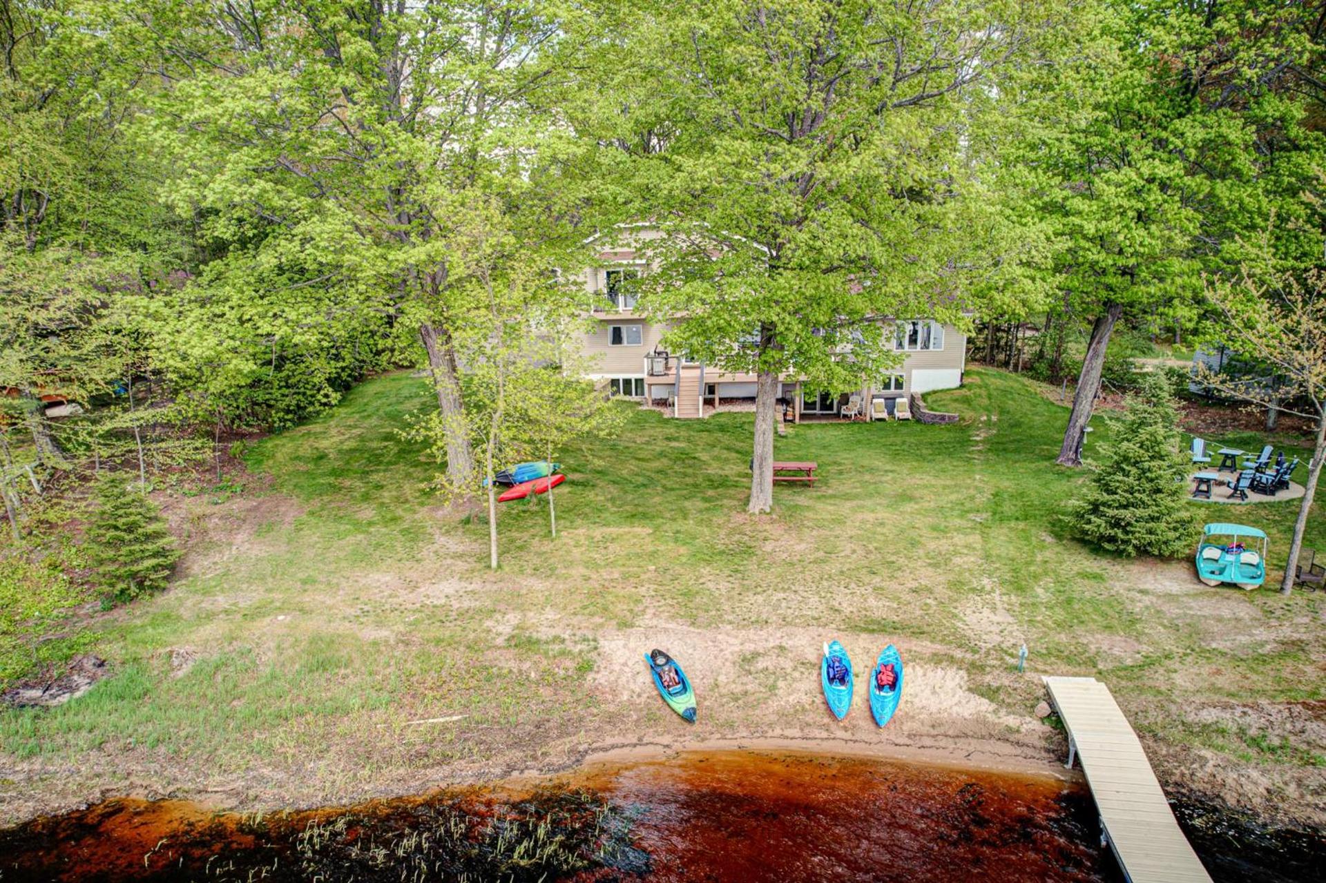 Sabel's Retreat On Summit Lake photo 43