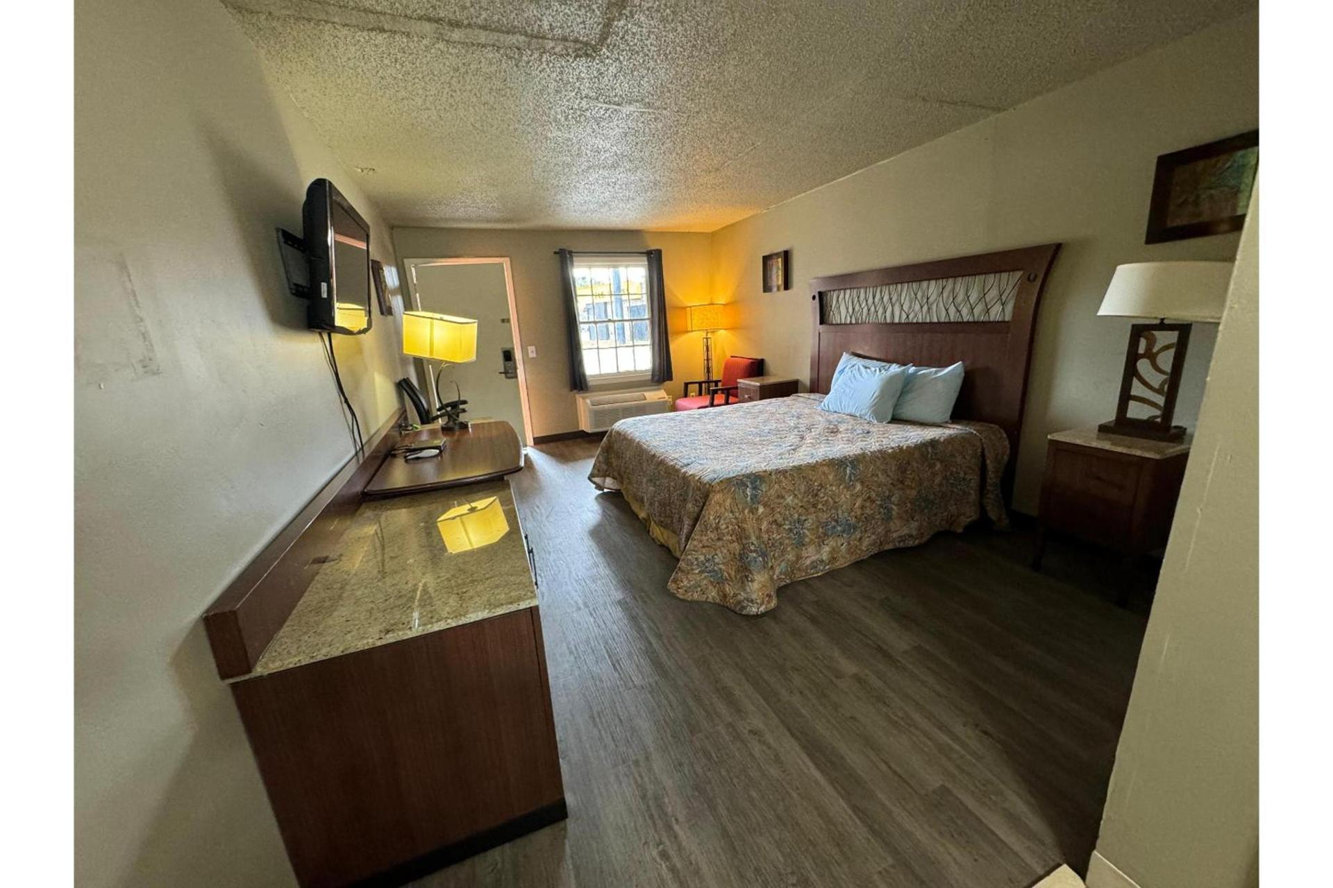 Southern Inn By OYO Walterboro I-95 photo 19