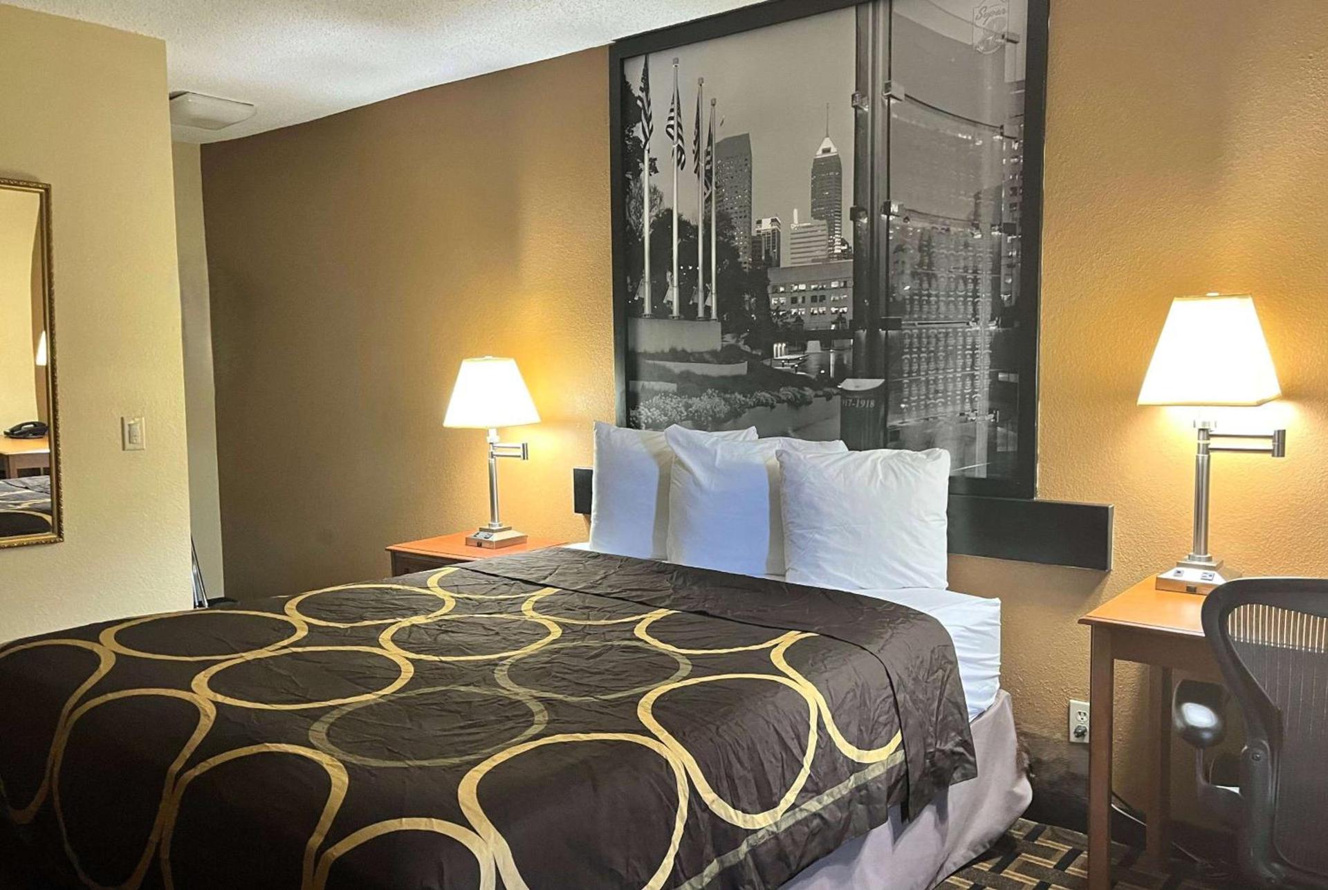 Super 8 by Wyndham Indianapolis/NE/Castleton Area photo 20