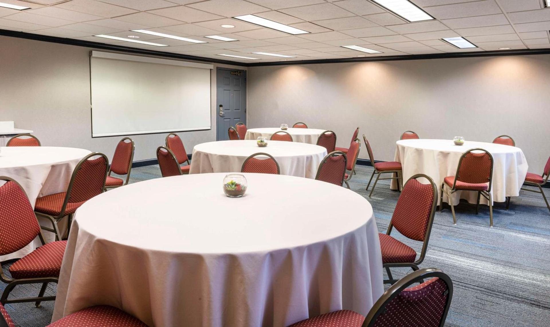 Hyatt House Herndon/Reston photo 24