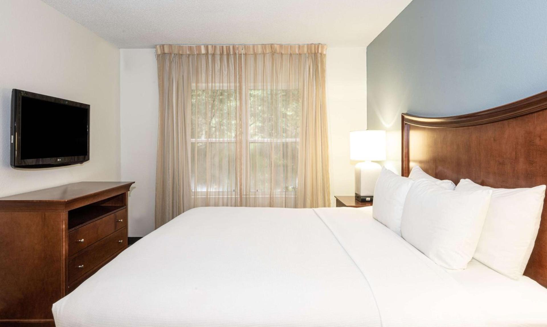 Hyatt House Herndon/Reston photo 53