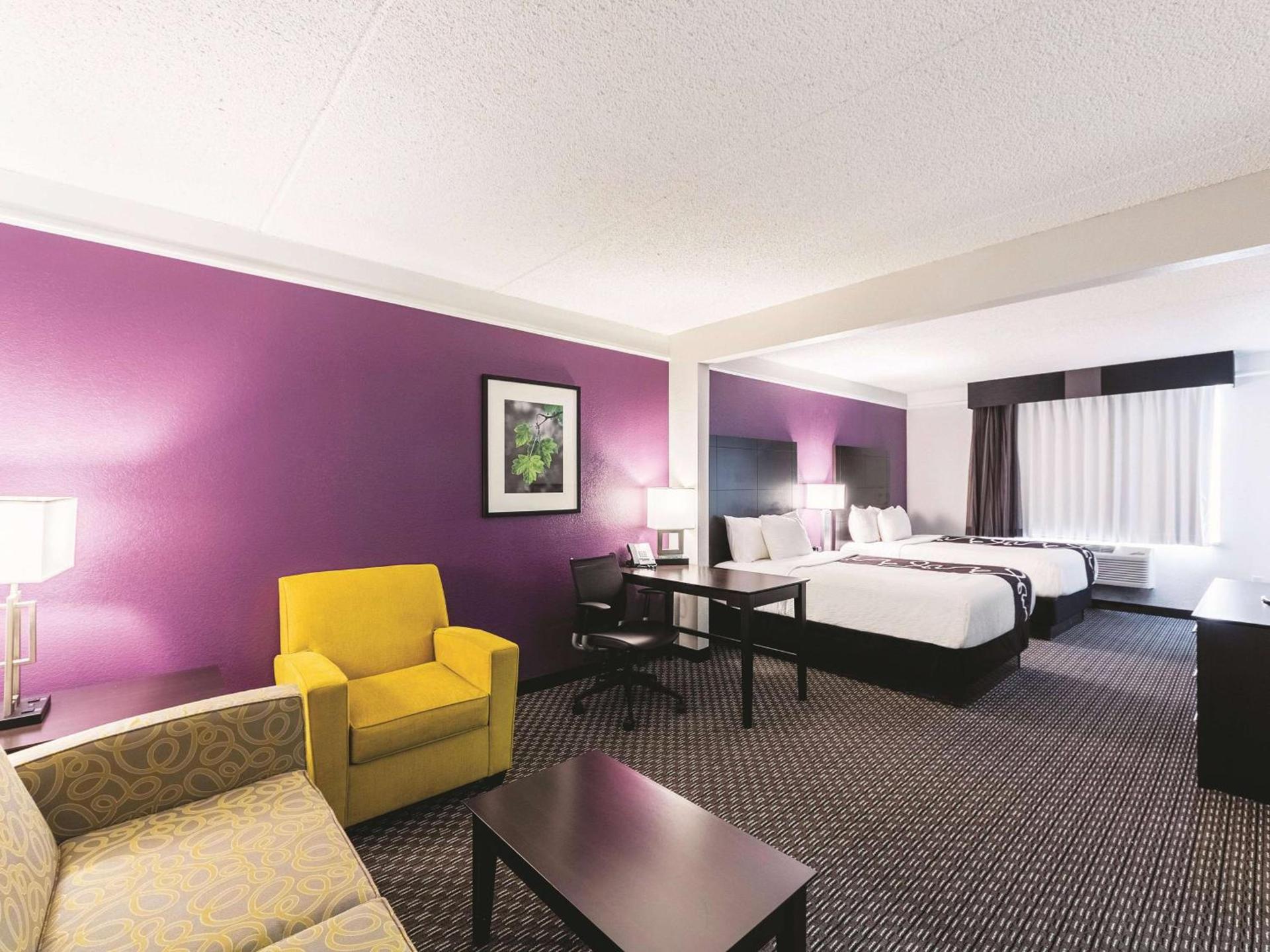 La Quinta Inn & Suites by Wyndham San Antonio Downtown photo 23