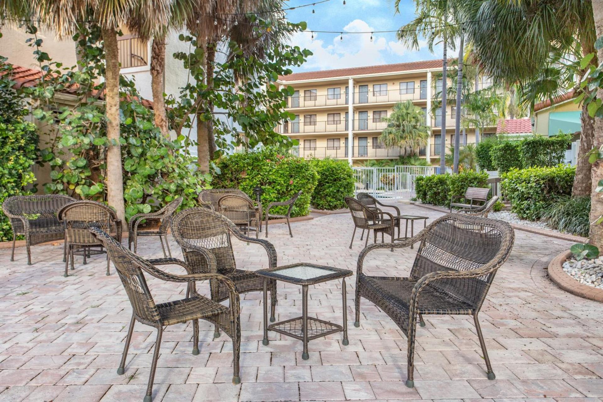 Holiday Inn & Suites Boca Raton - North photo 43