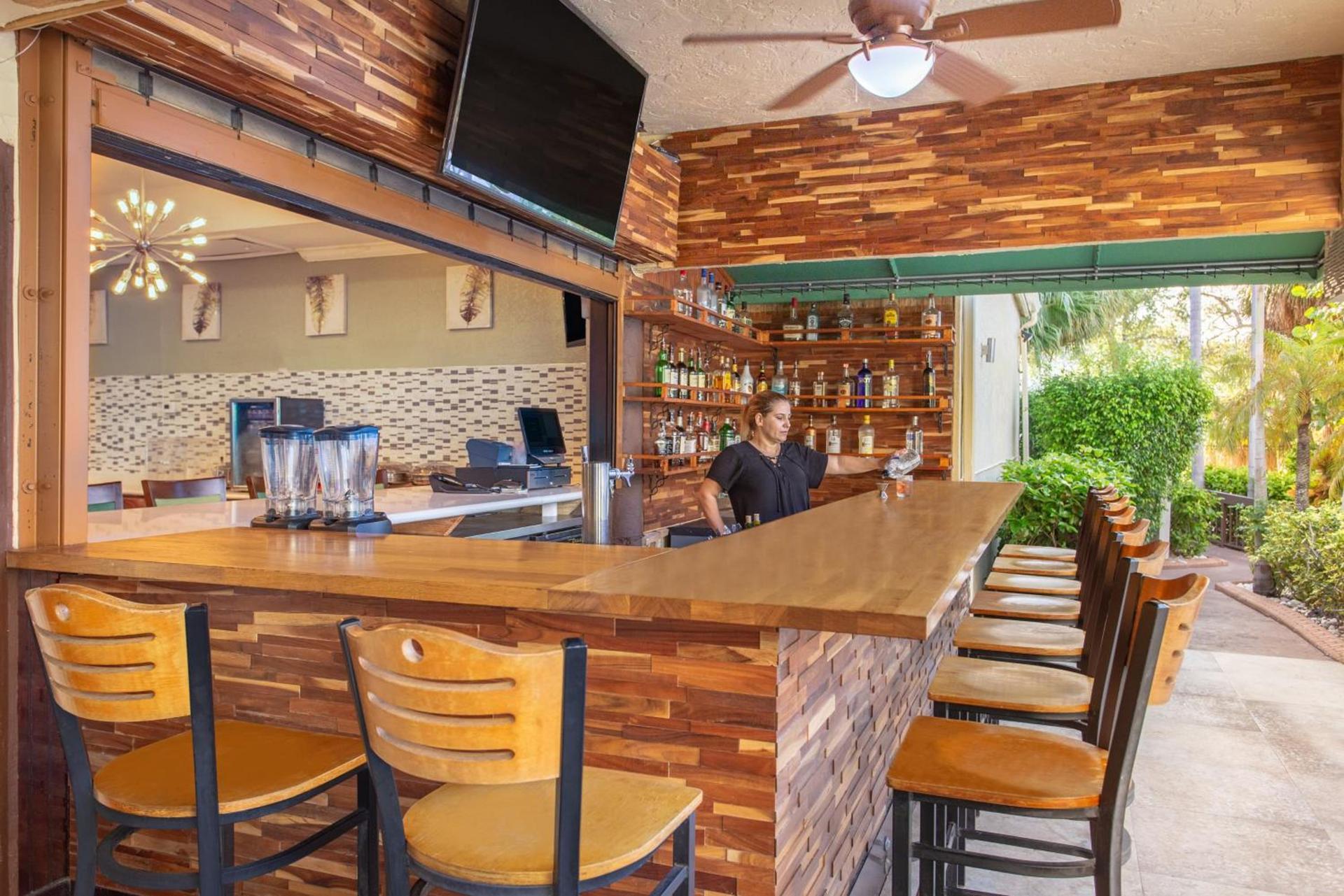 Holiday Inn & Suites Boca Raton - North photo 38