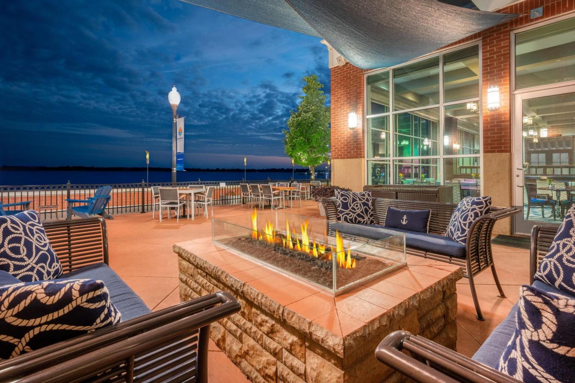 Sheraton Erie Bayfront Hotel photo 32
