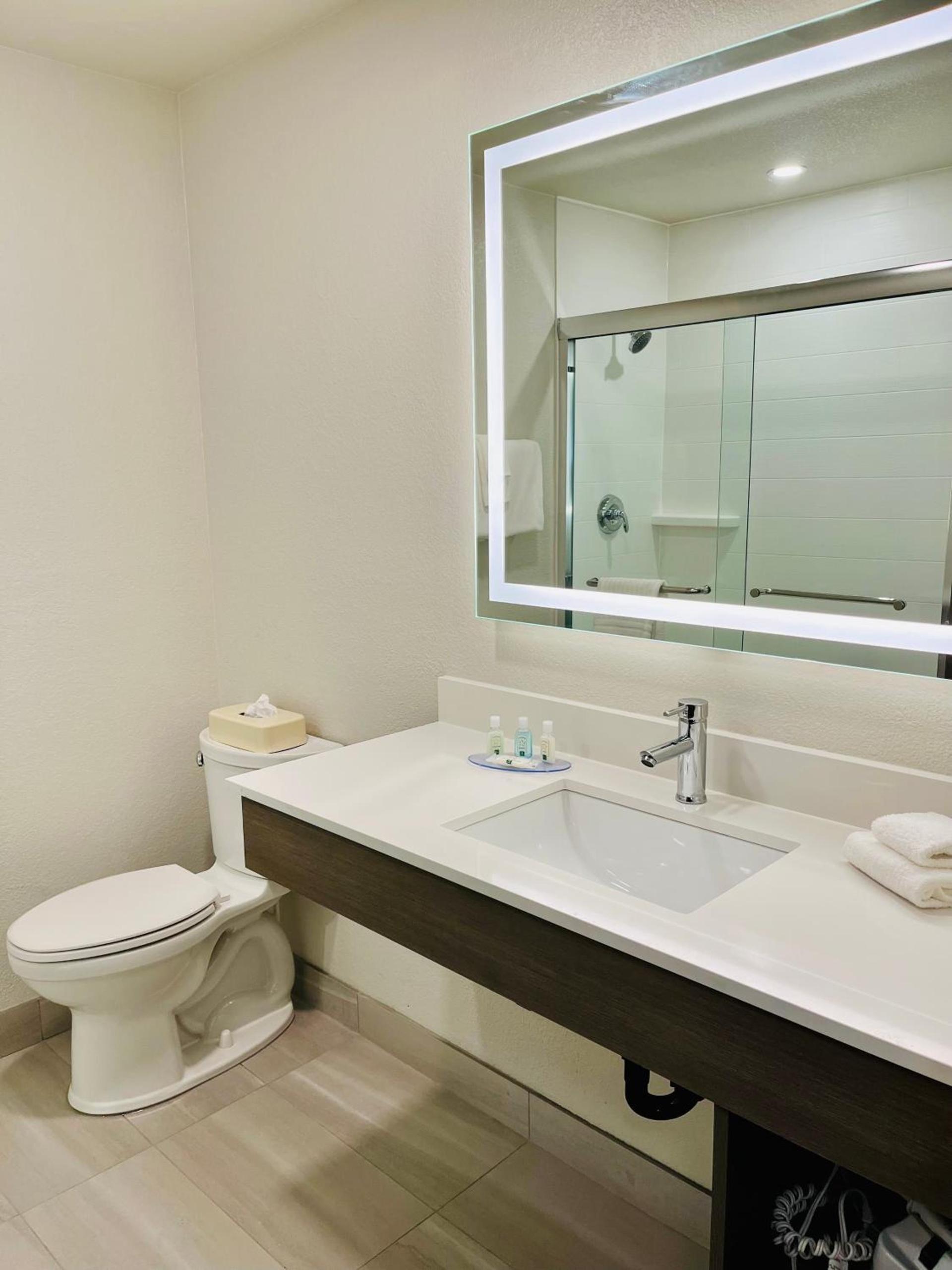 Quality Inn Kodiak photo 7