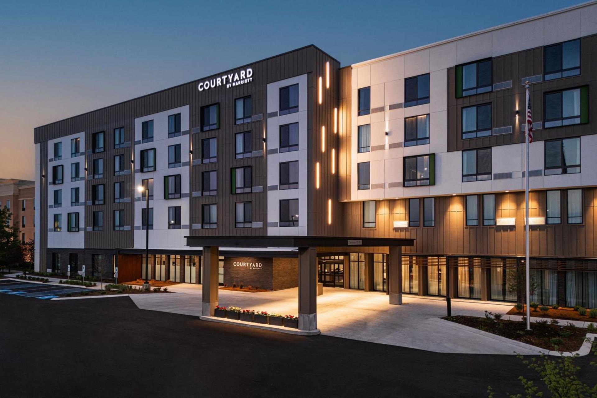 Courtyard by Marriott Cleveland TN photo 3