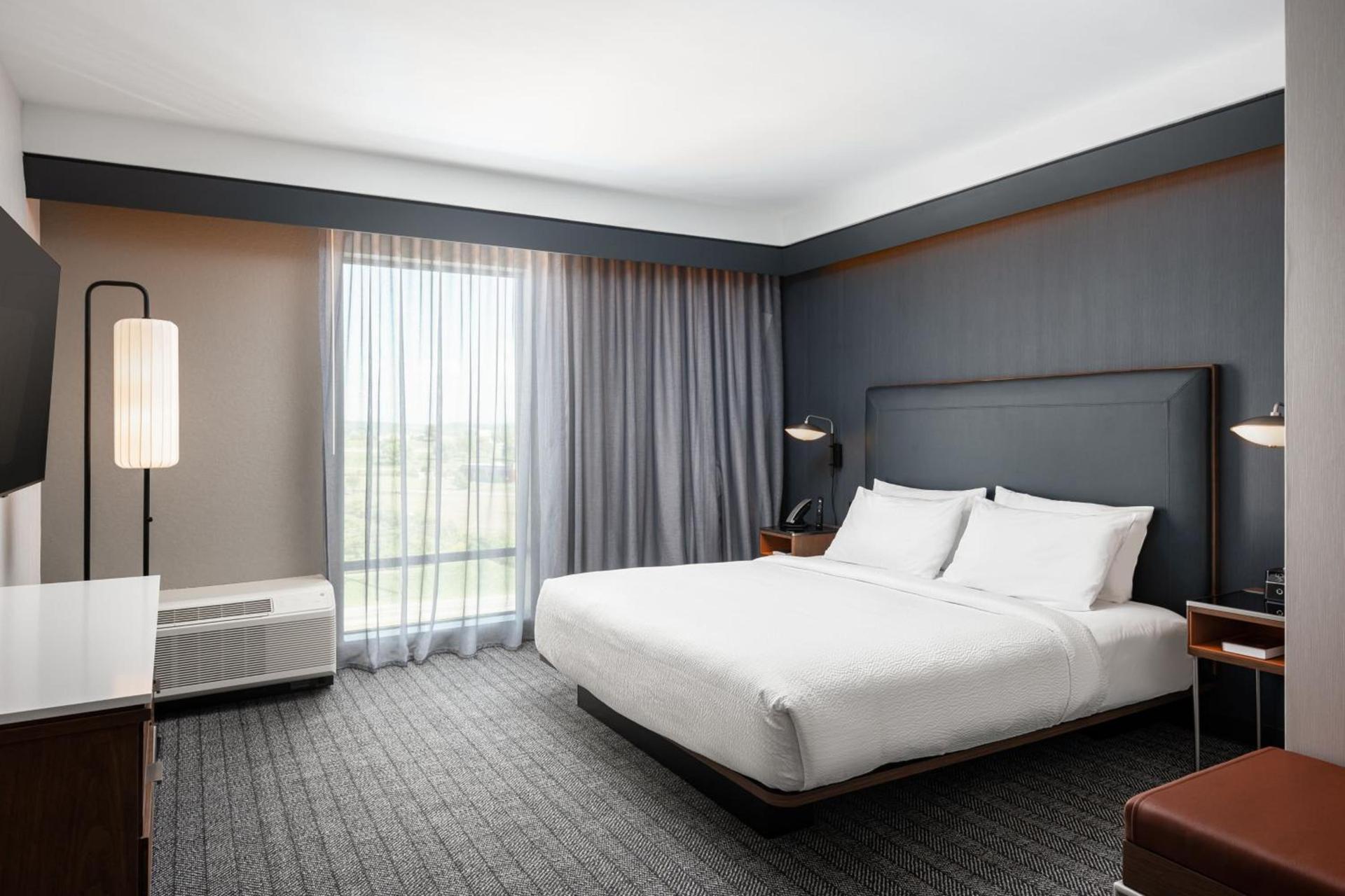 Courtyard by Marriott Cleveland TN photo 16