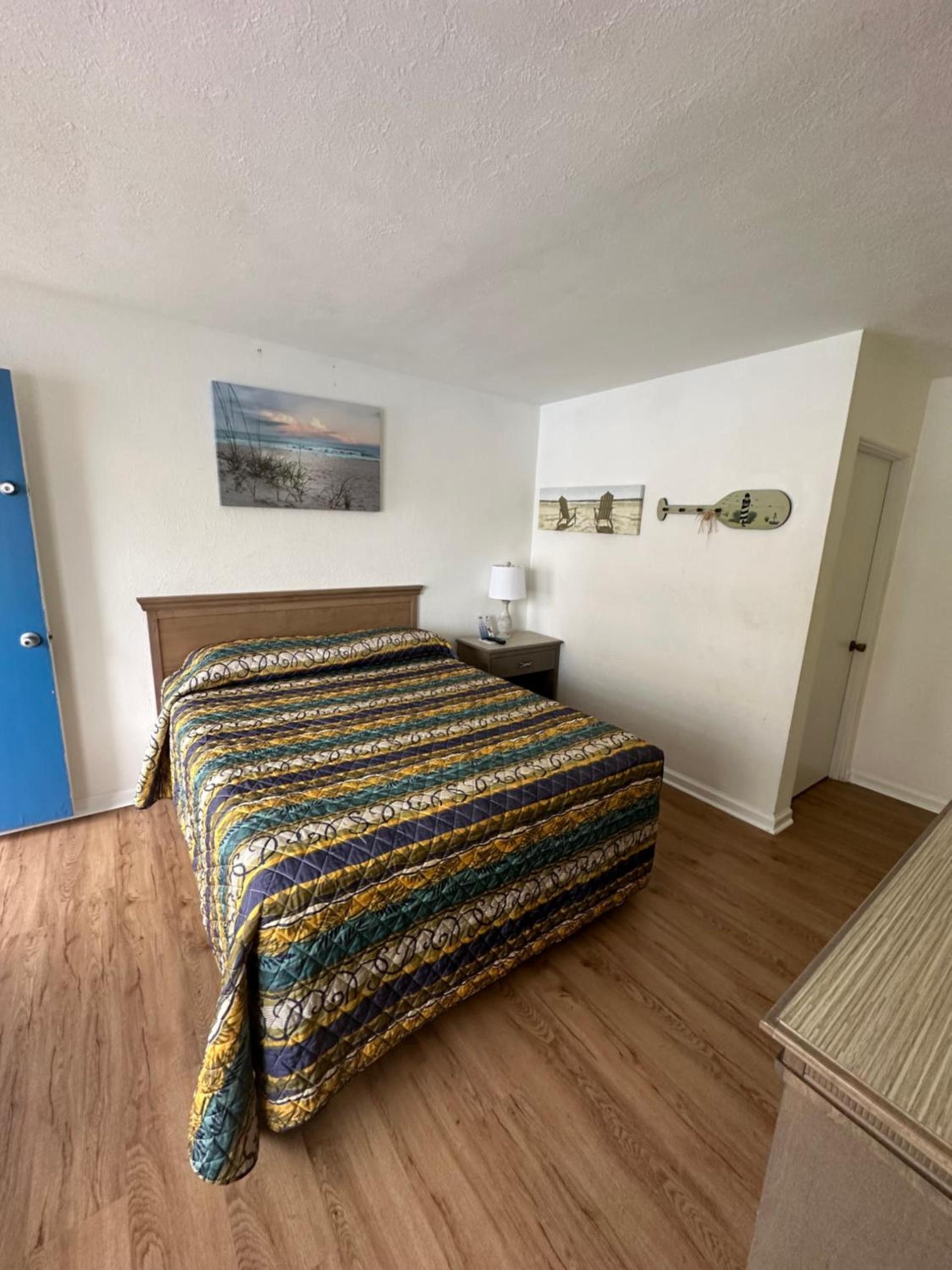Beach Colony Motel photo 54