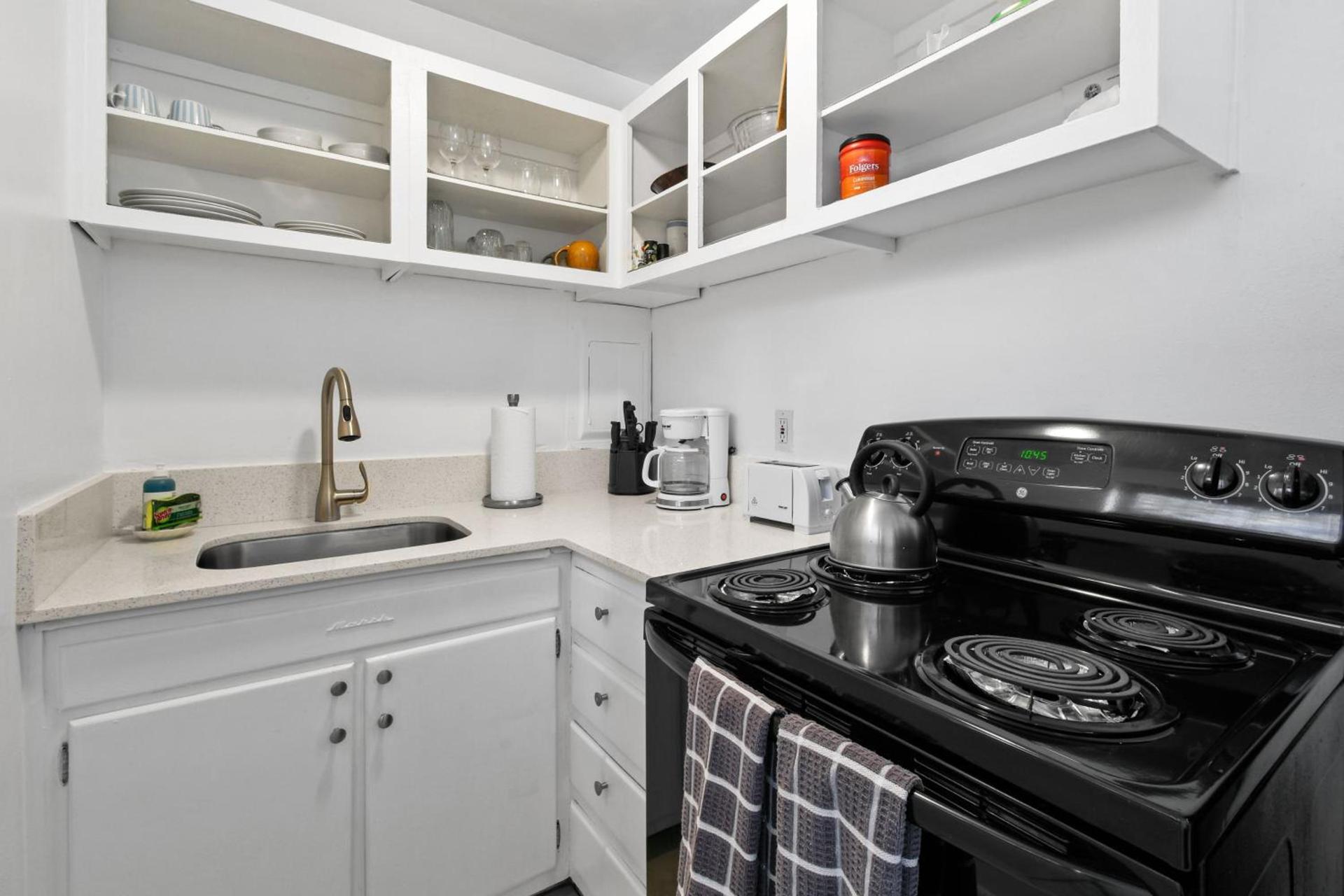 Sunshine shores boutique apartments photo 67