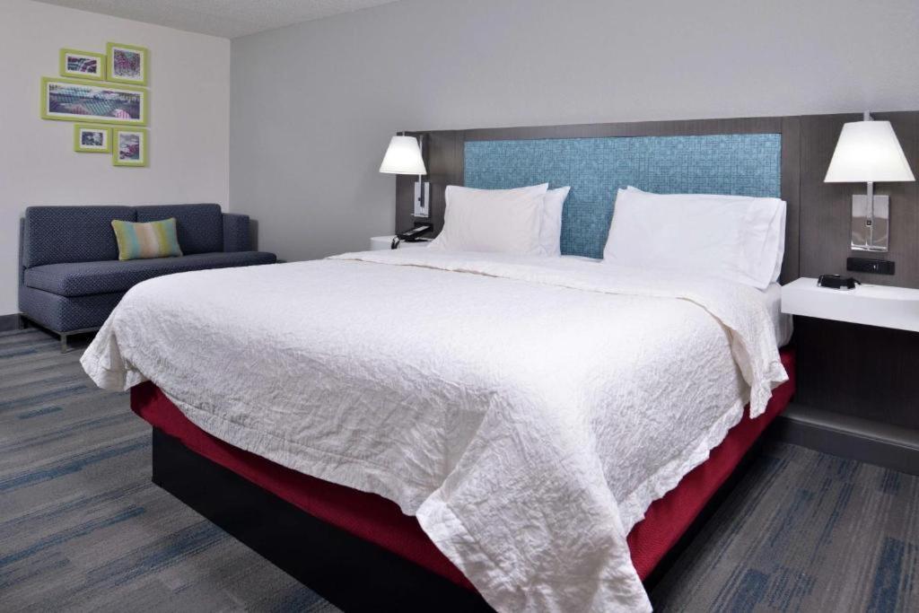 Hampton Inn - Greenville photo 36