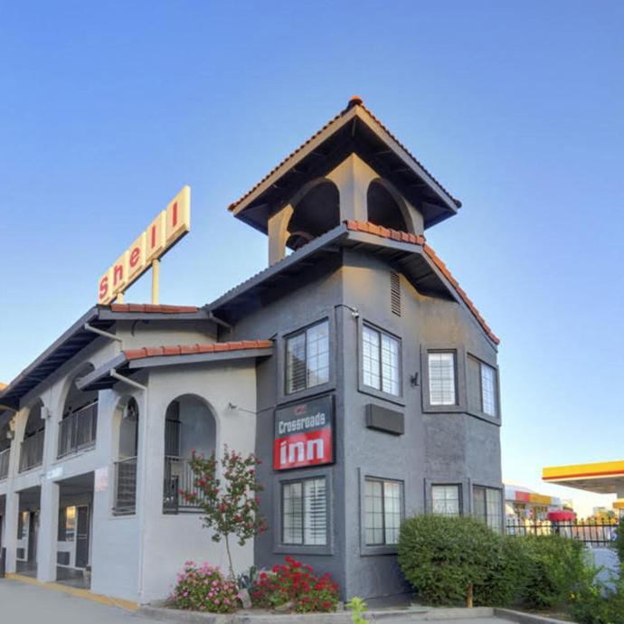 Crossroads Inn - Downtown Sacramento photo 2