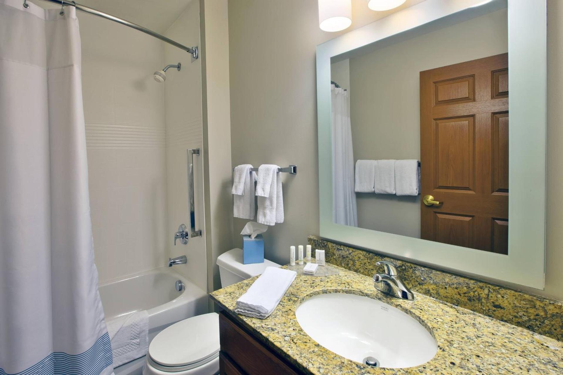 TownePlace Suites Detroit Dearborn photo 14