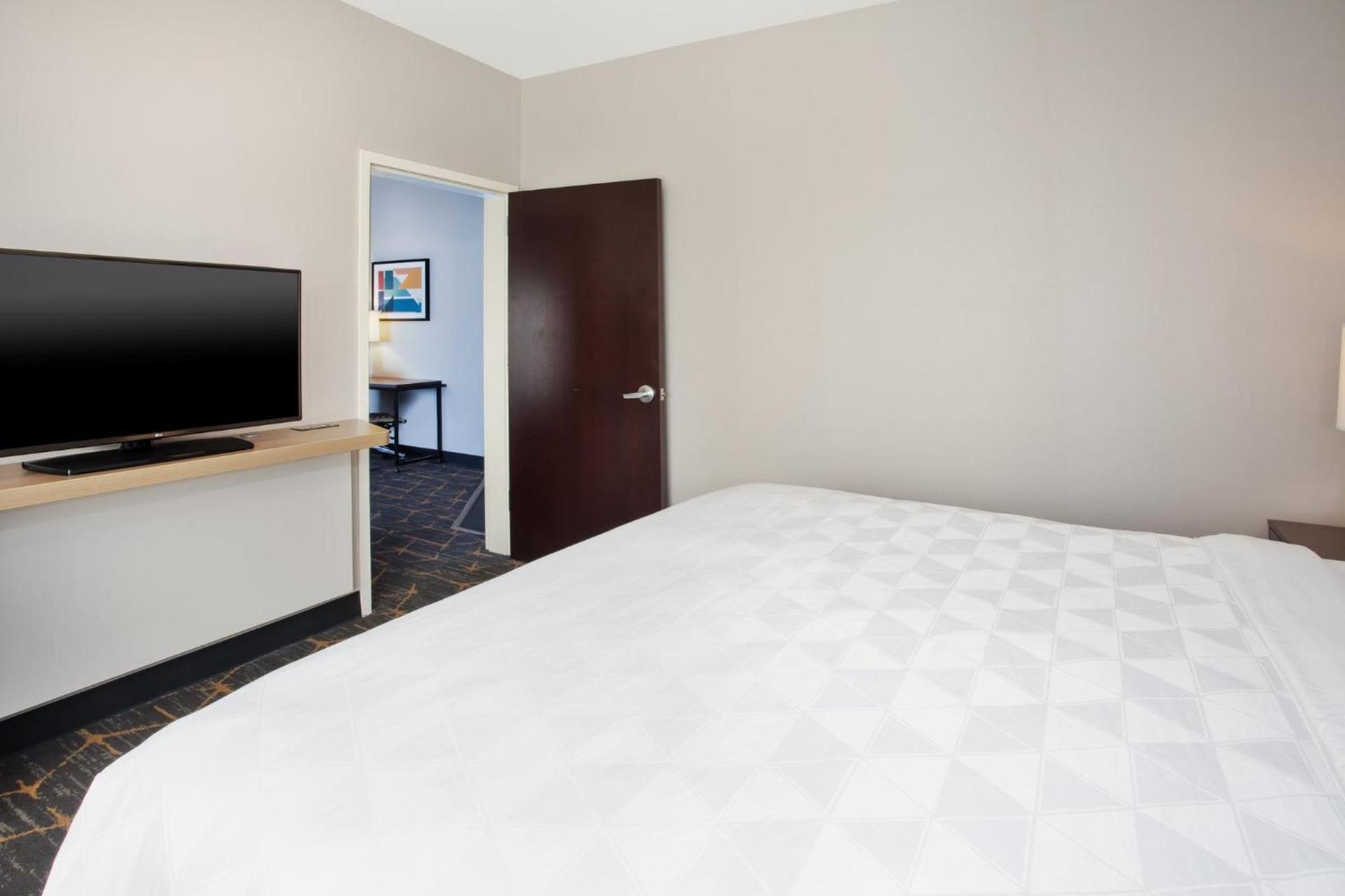 Holiday Inn Canton-Belden Village by IHG photo 42