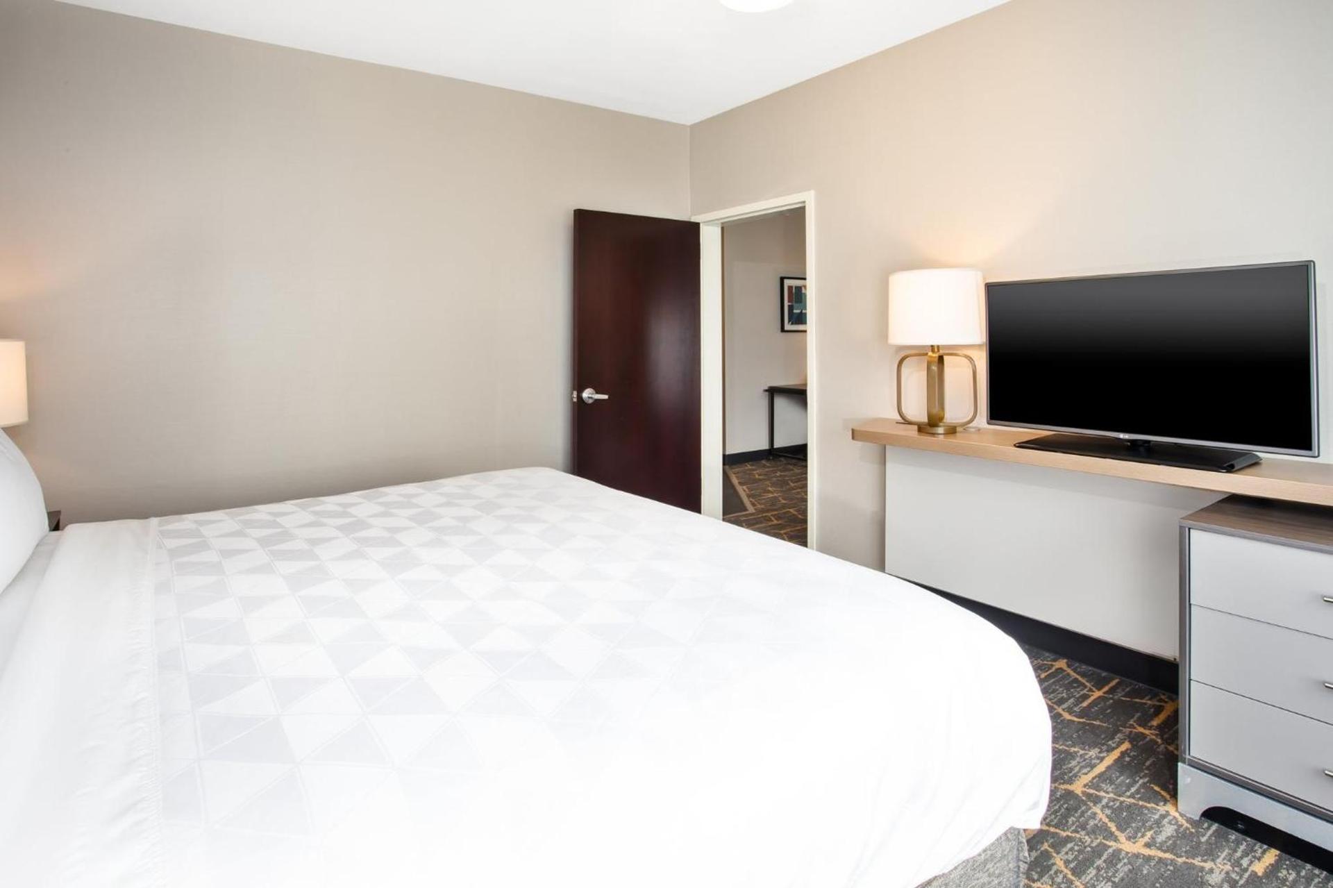 Holiday Inn Canton-Belden Village by IHG photo 50