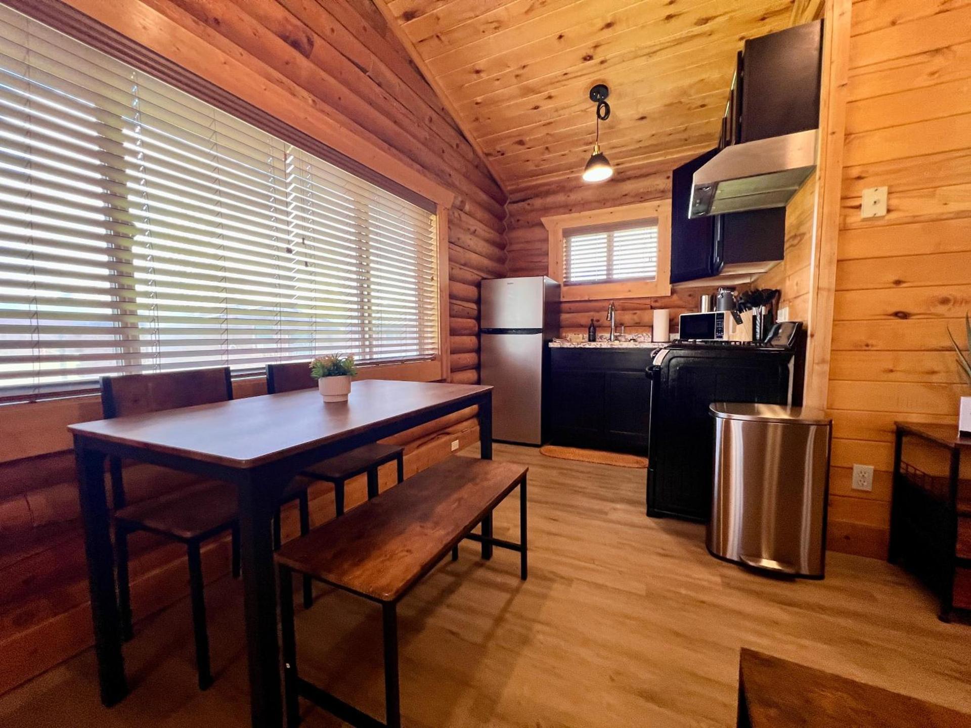 High Creek Lodge and Cabins photo 59