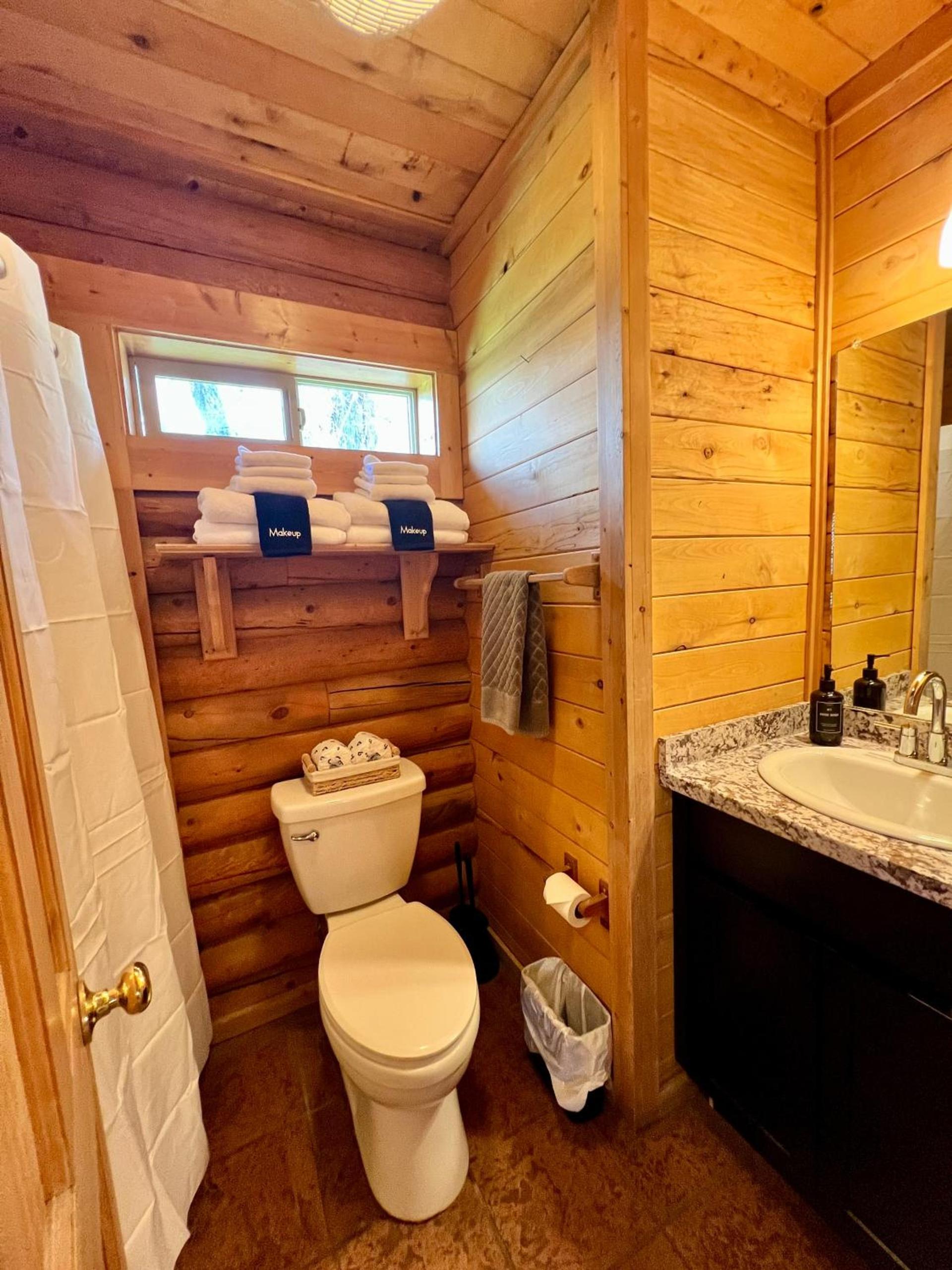 High Creek Lodge and Cabins photo 62