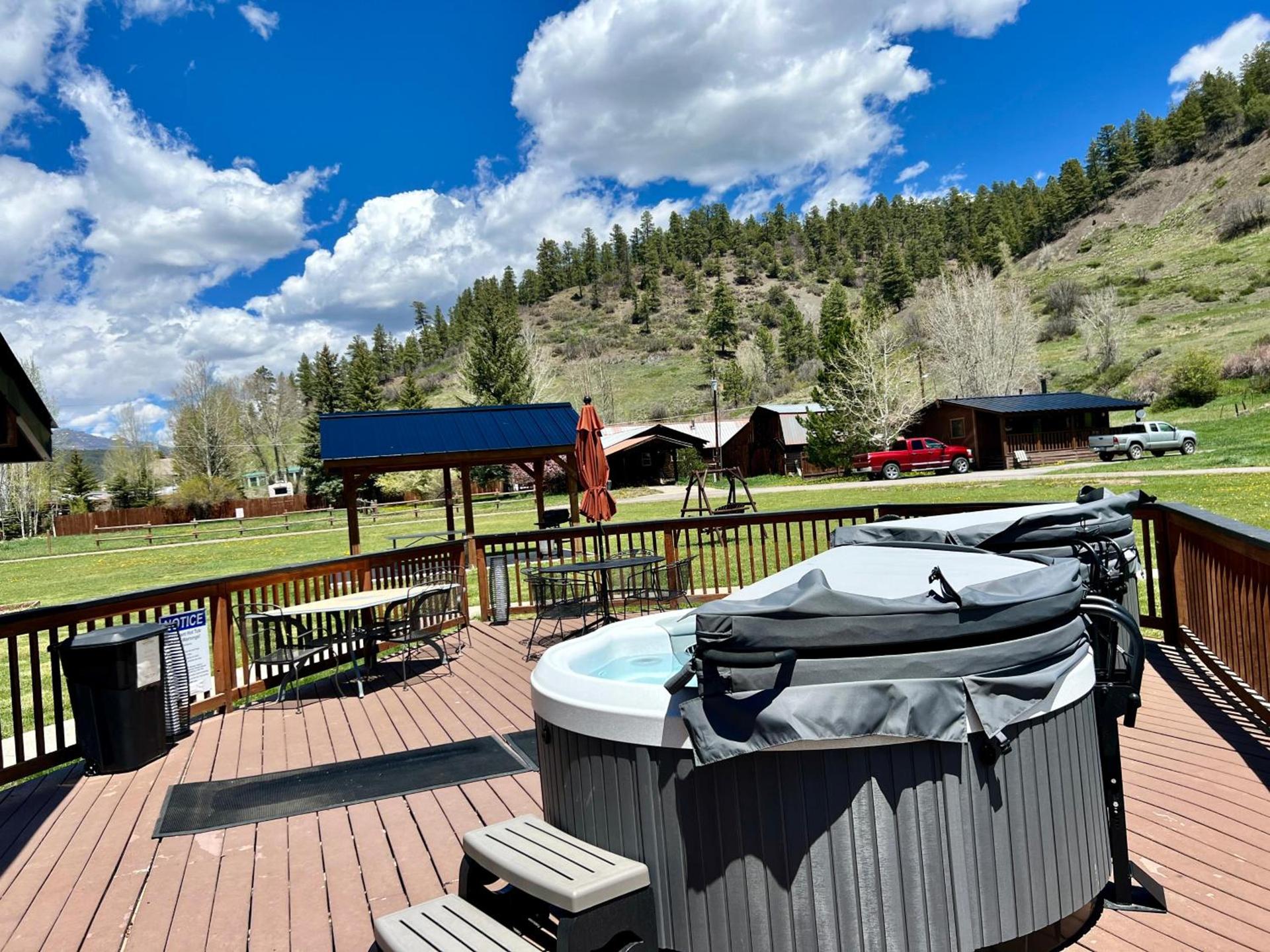 High Creek Lodge and Cabins photo 65