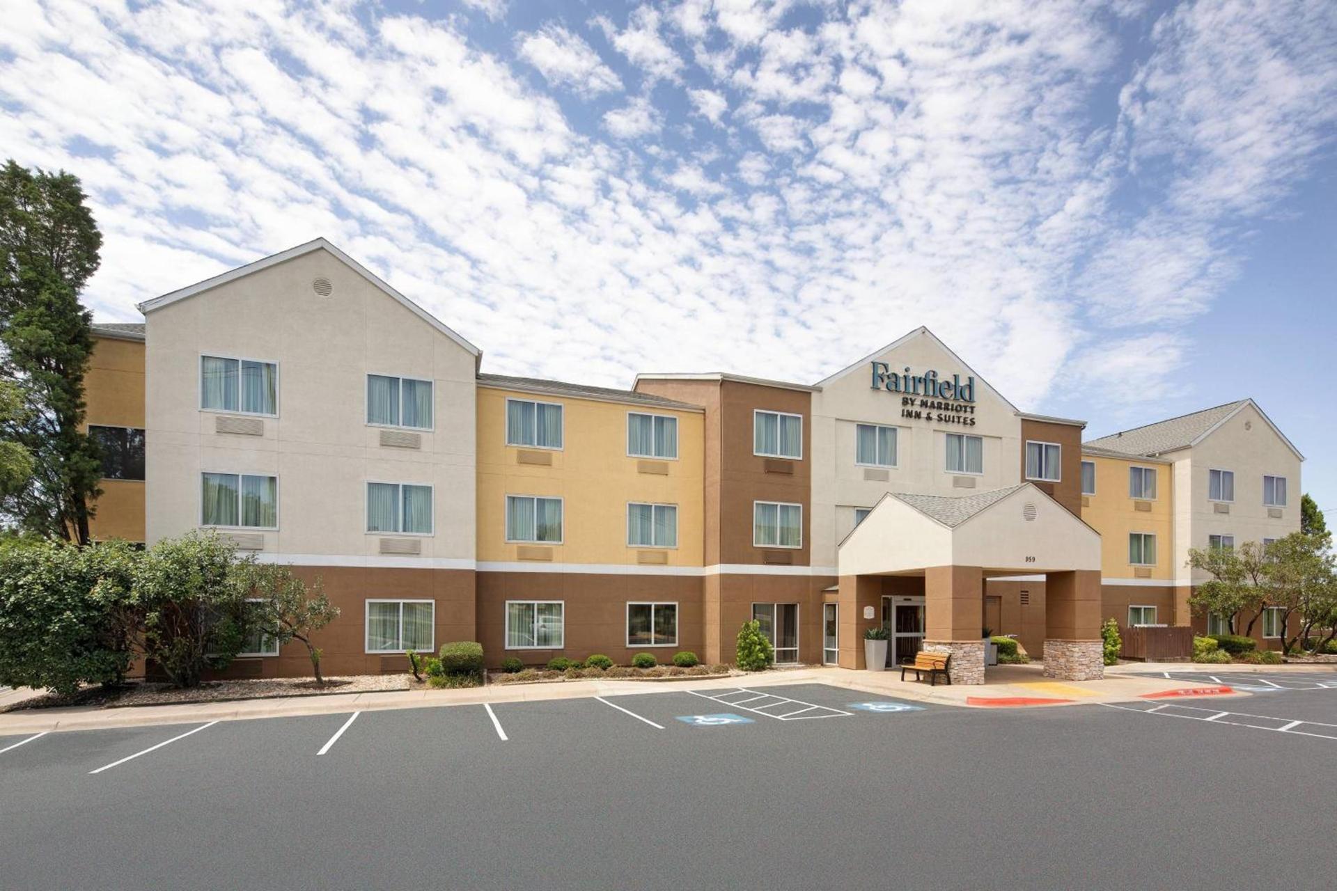 Fairfield Inn & Suites Austin University Area photo 1
