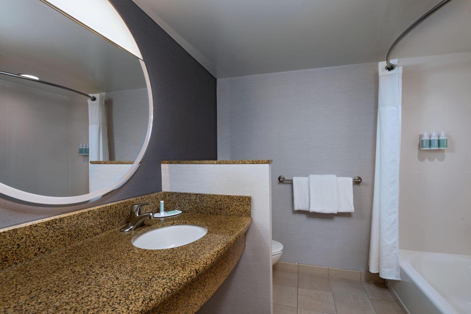 Courtyard by Marriott Boise West/Meridian photo 24