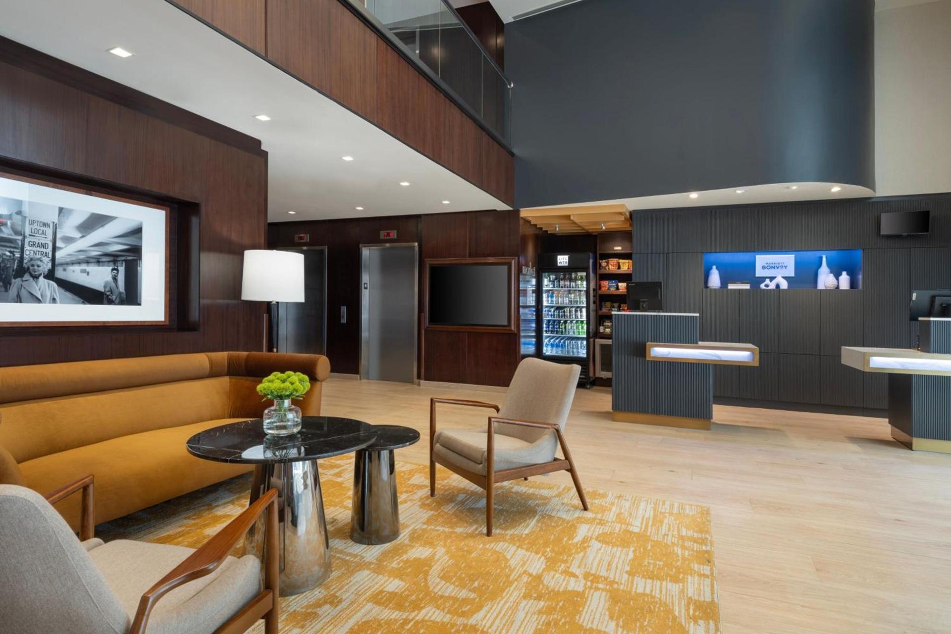 Courtyard by Marriott New York Manhattan / Soho photo 3