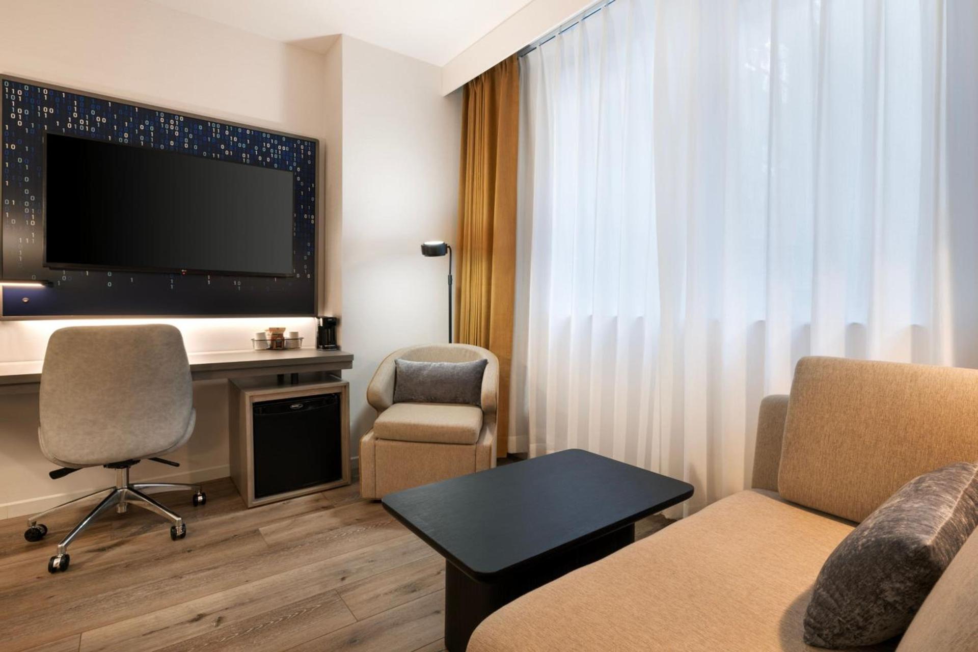 Courtyard by Marriott New York Manhattan / Soho photo 34