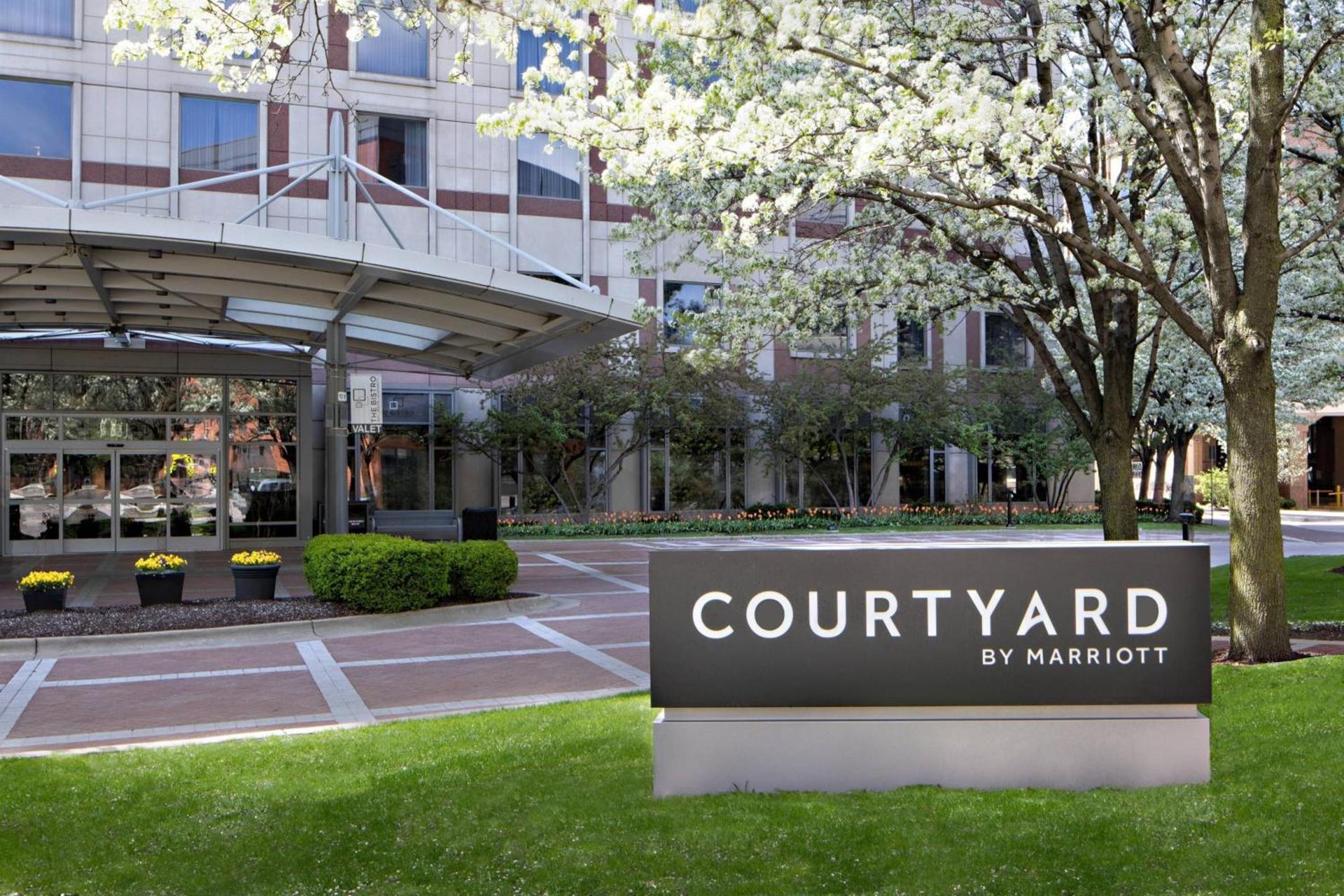 Courtyard Grand Rapids Downtown photo 3