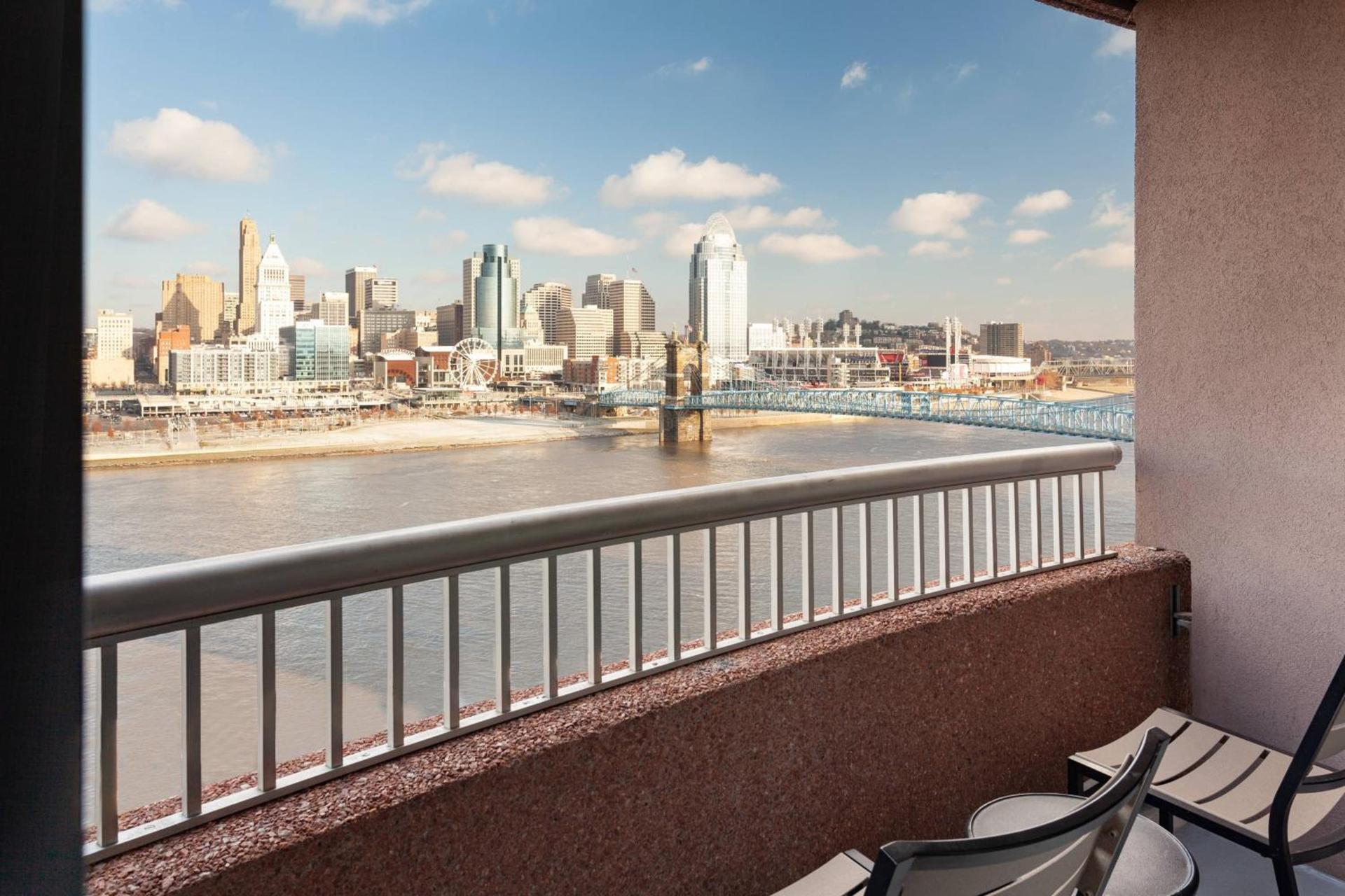Cincinnati Marriott at RiverCenter photo 14