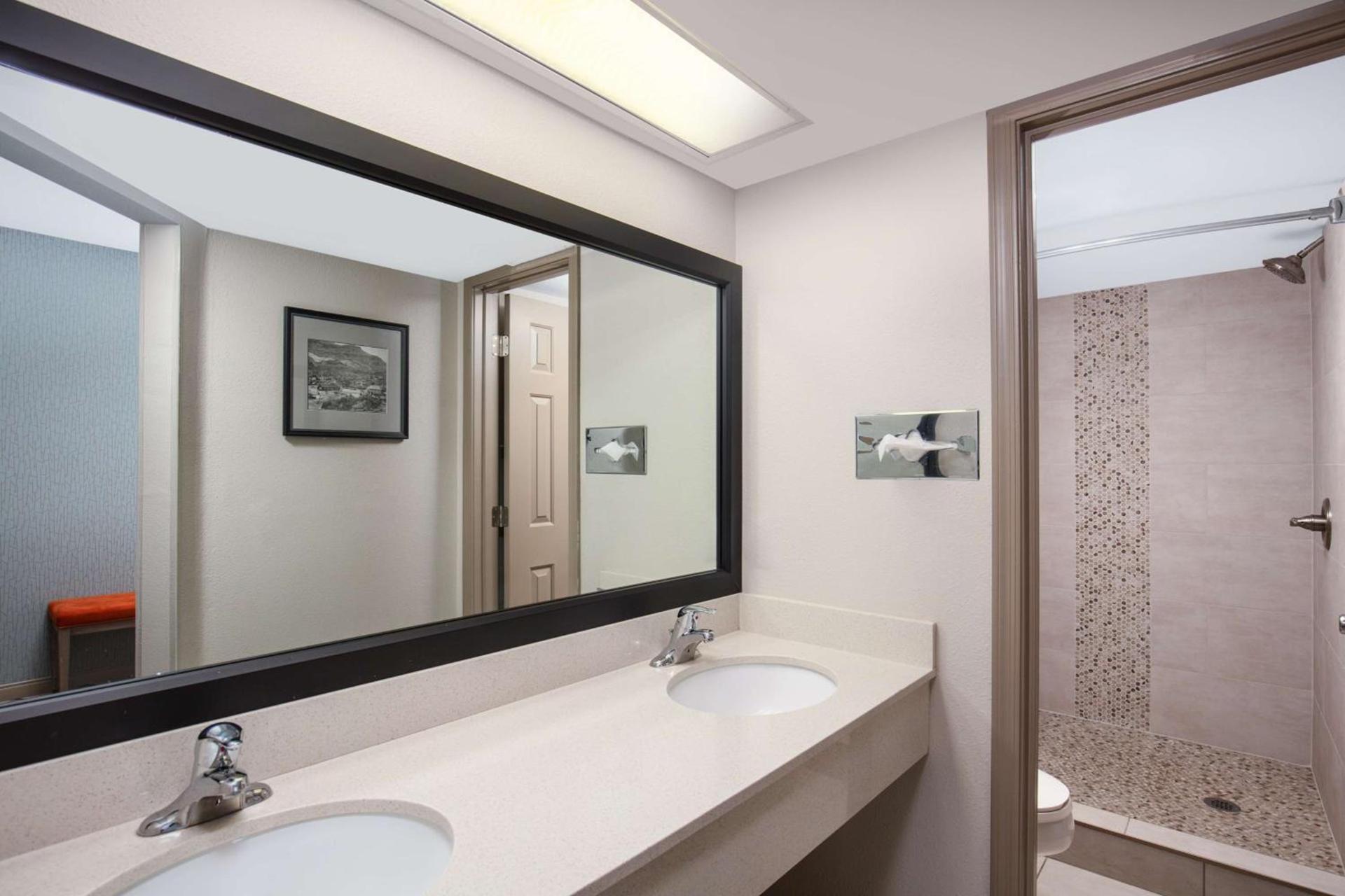 Best Western Plus King's Inn and Suites photo 98