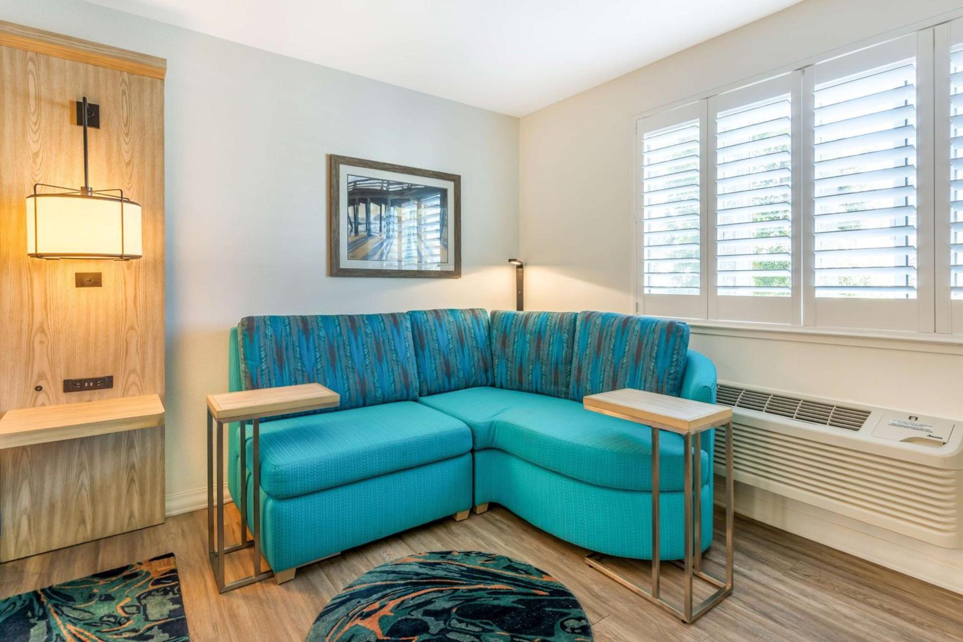 Best Western Plus Capitola By-the-Sea Inn & Suites photo 33