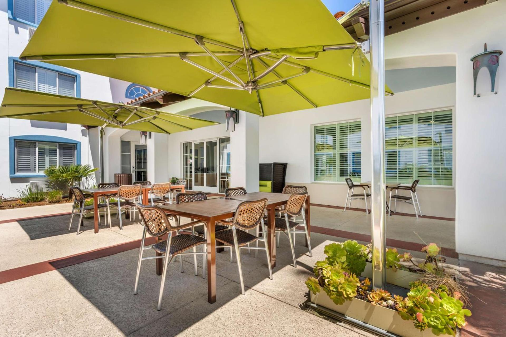 Best Western Plus Capitola By-the-Sea Inn & Suites photo 36