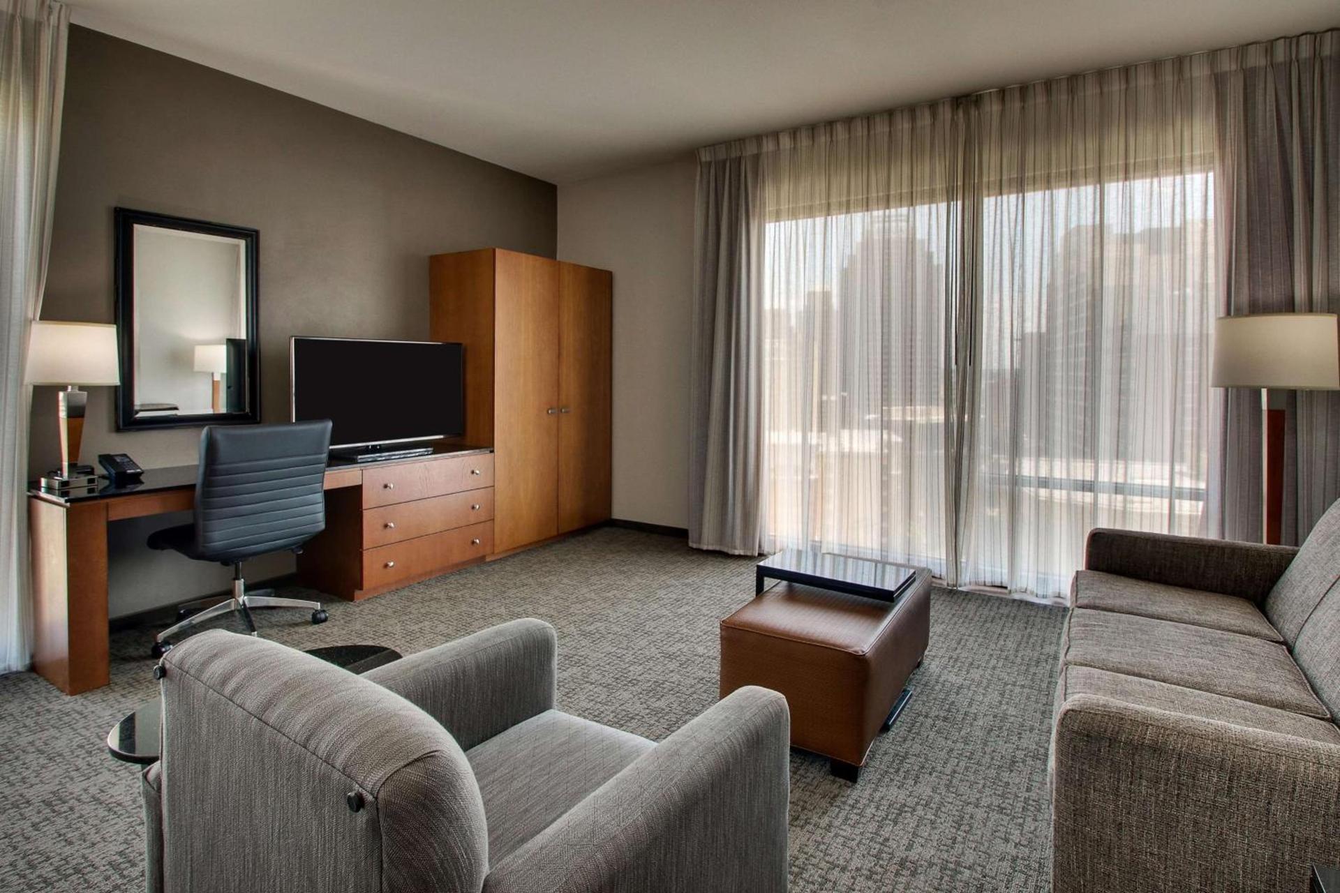 Drury Plaza Hotel San Antonio Riverwalk photo 18