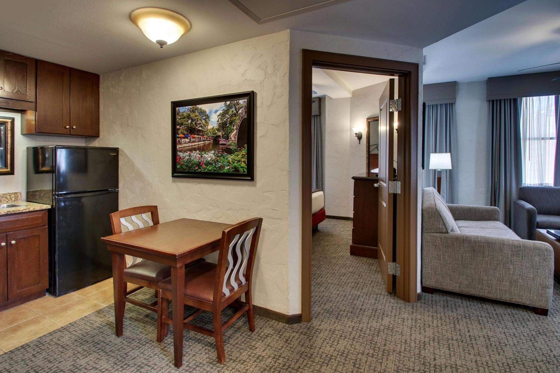 Drury Plaza Hotel San Antonio Riverwalk photo 24
