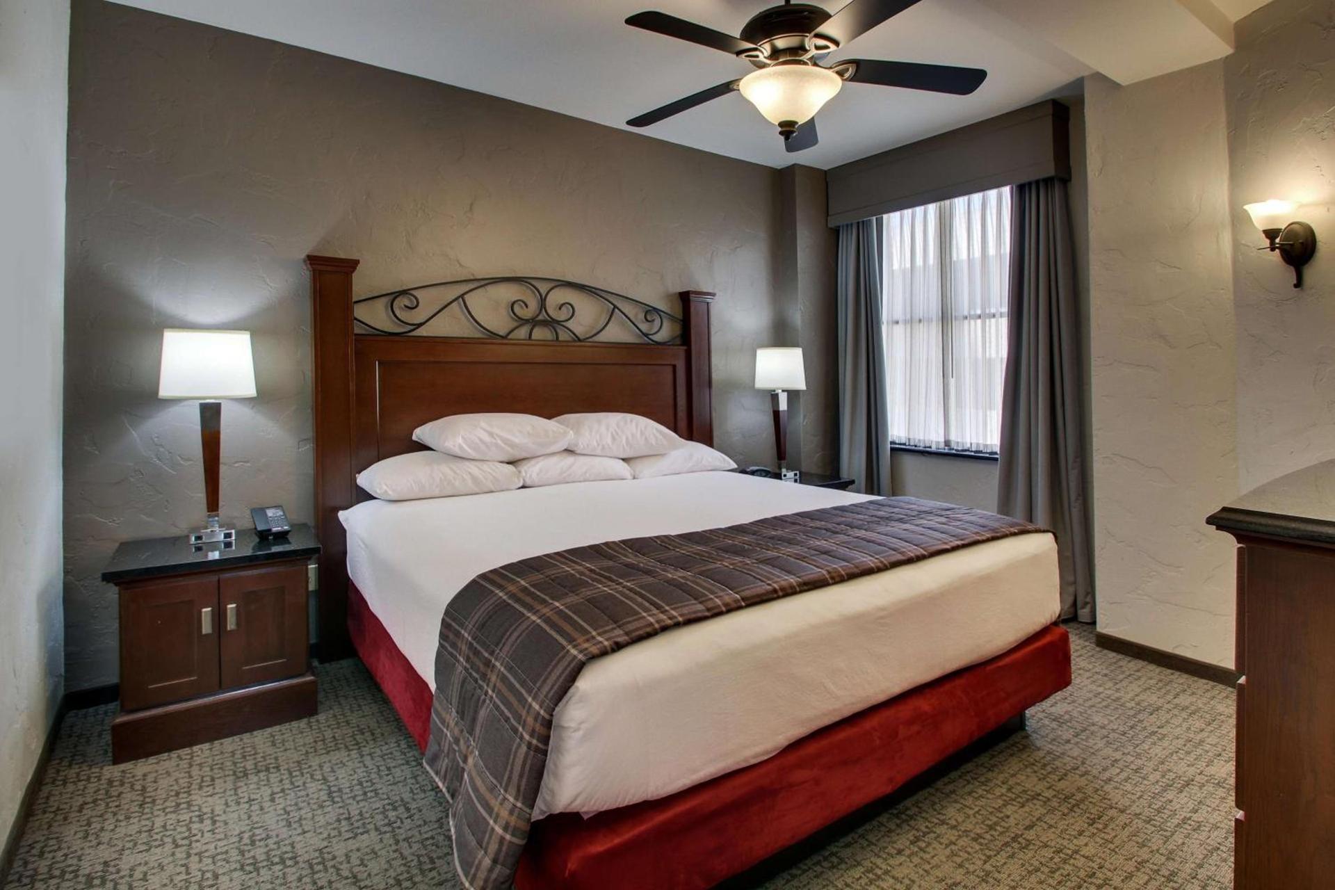 Drury Plaza Hotel San Antonio Riverwalk photo 25
