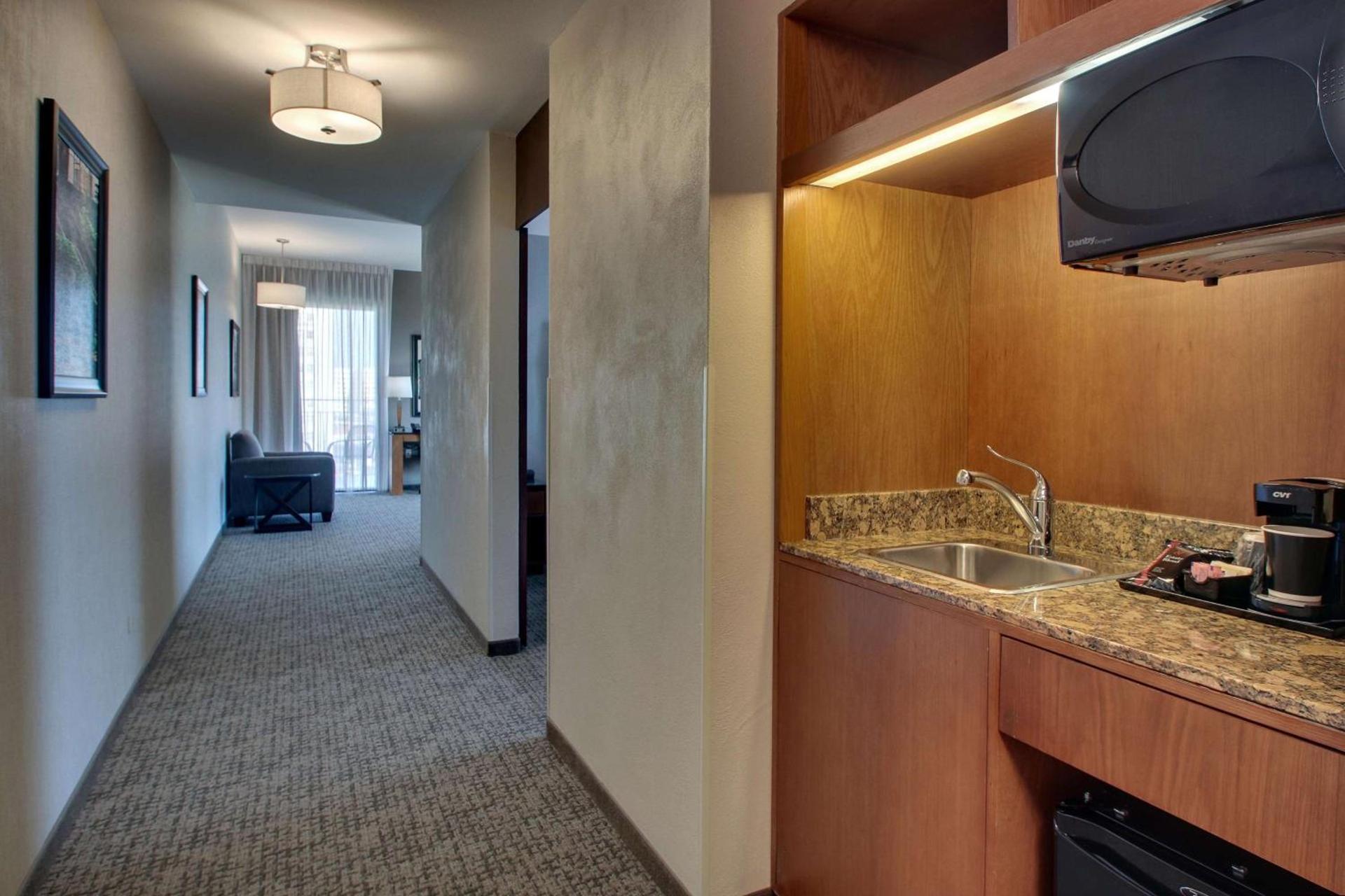 Drury Plaza Hotel San Antonio Riverwalk photo 32
