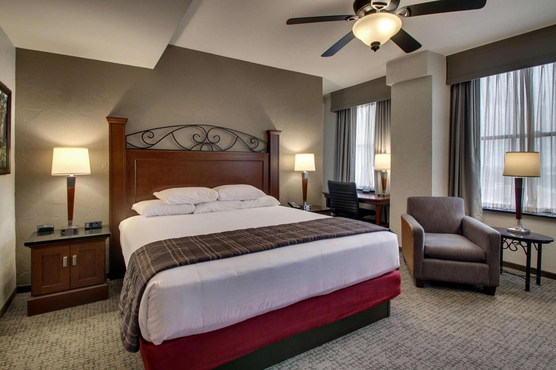 Drury Plaza Hotel San Antonio Riverwalk photo 38