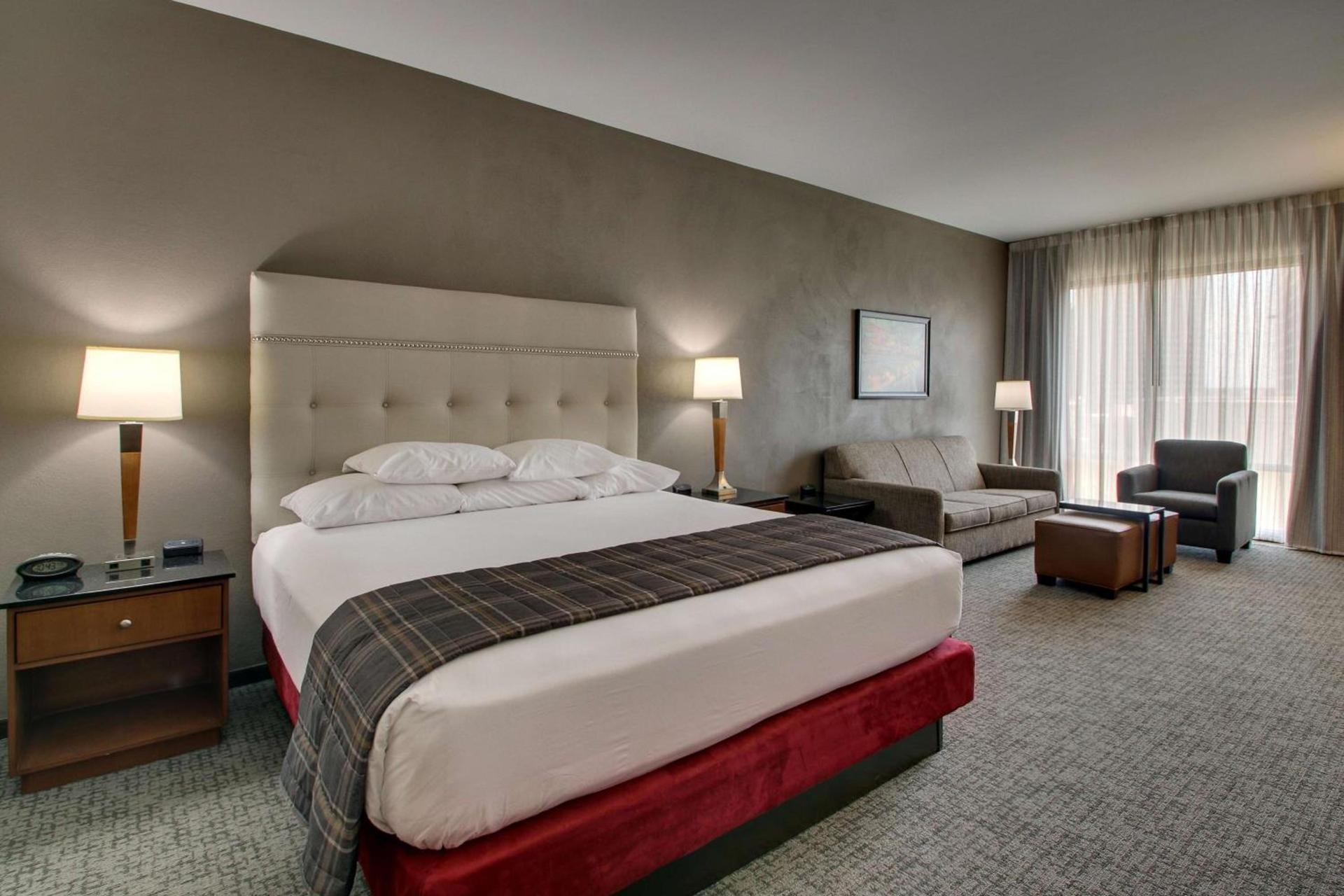 Drury Plaza Hotel San Antonio Riverwalk photo 43